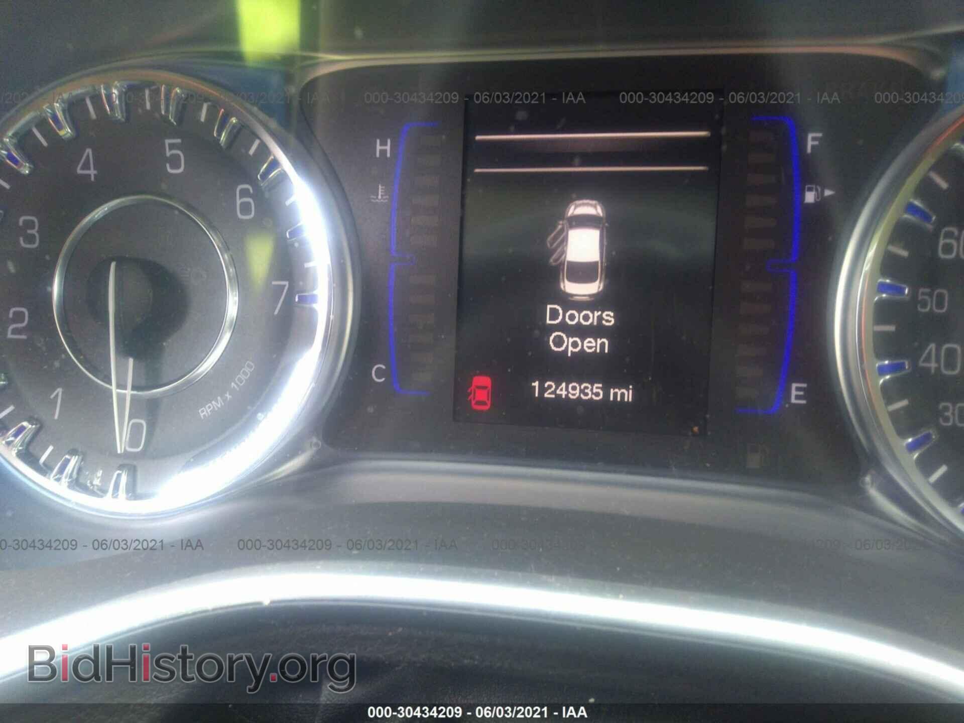 2015 CHRYSLER 200 - VIN: 1C3CCCABXFN708083 - Фото 7