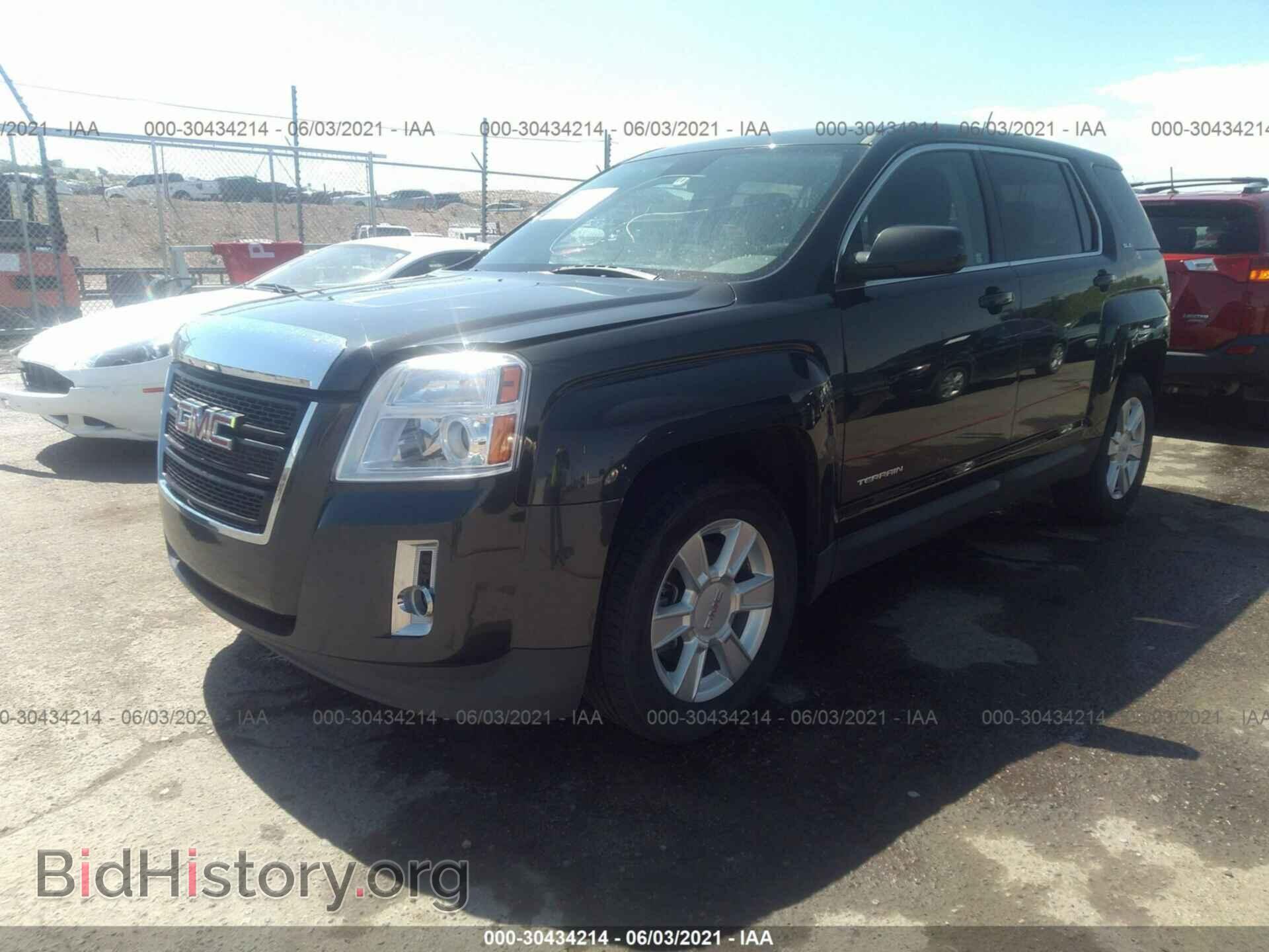 2013 GMC TERRAIN - VIN: 2GKFLREK8D6386944 - Фото 2