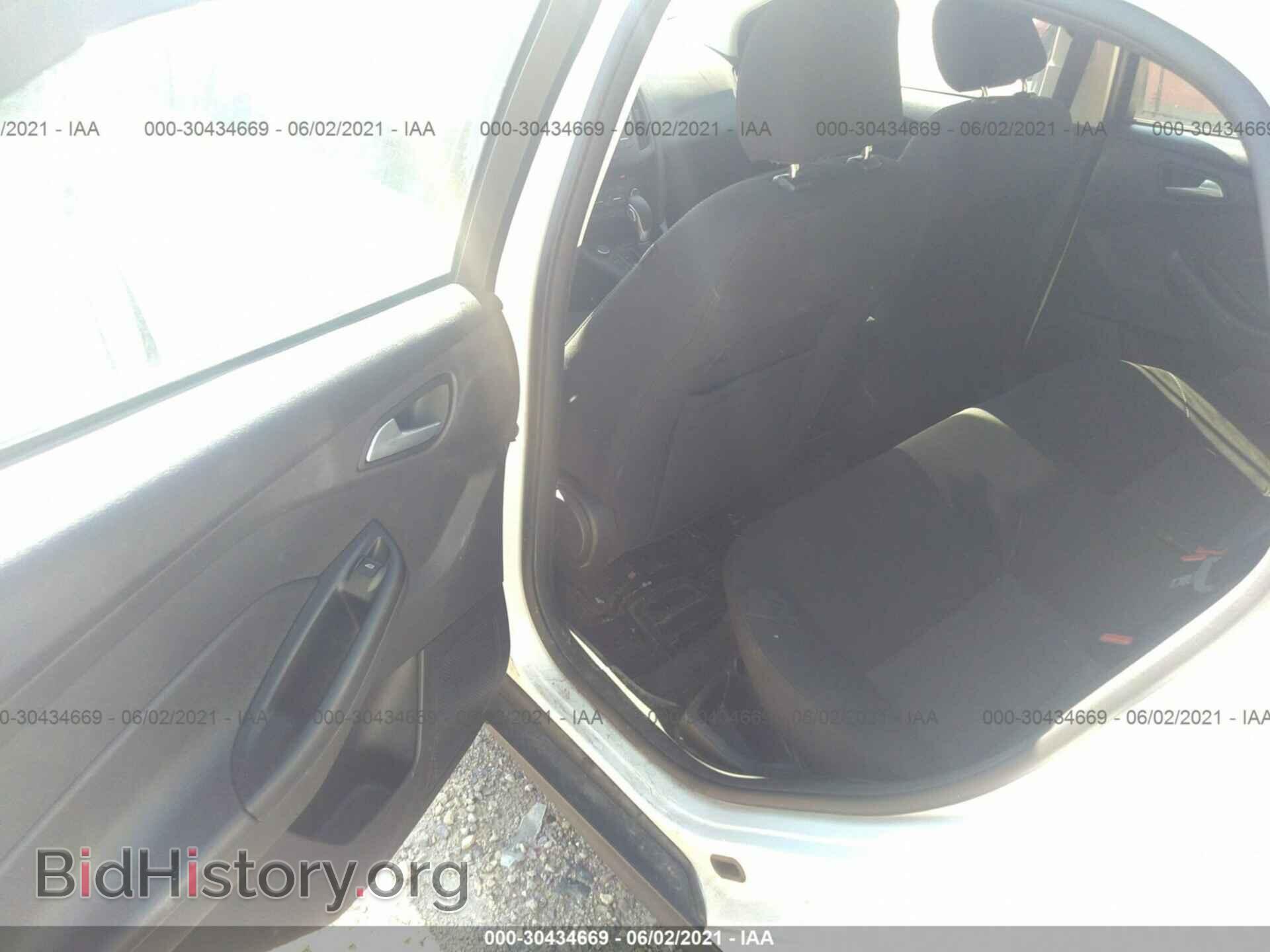 2017 FORD FOCUS - VIN: 1FADP3F29HL333210 - Photo 8