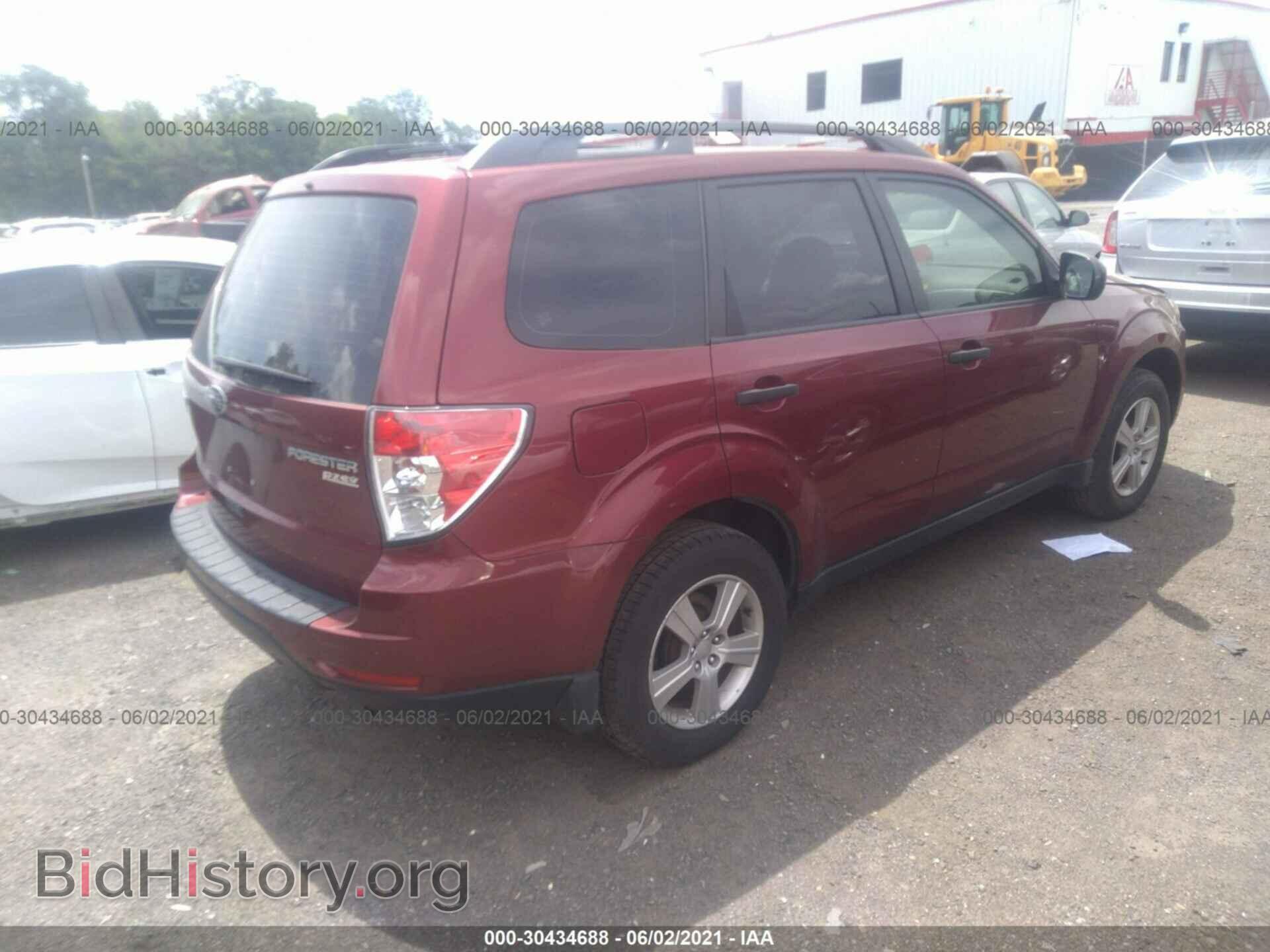 2011 SUBARU FORESTER - VIN: JF2SHABC1BH738328 - Фото 4