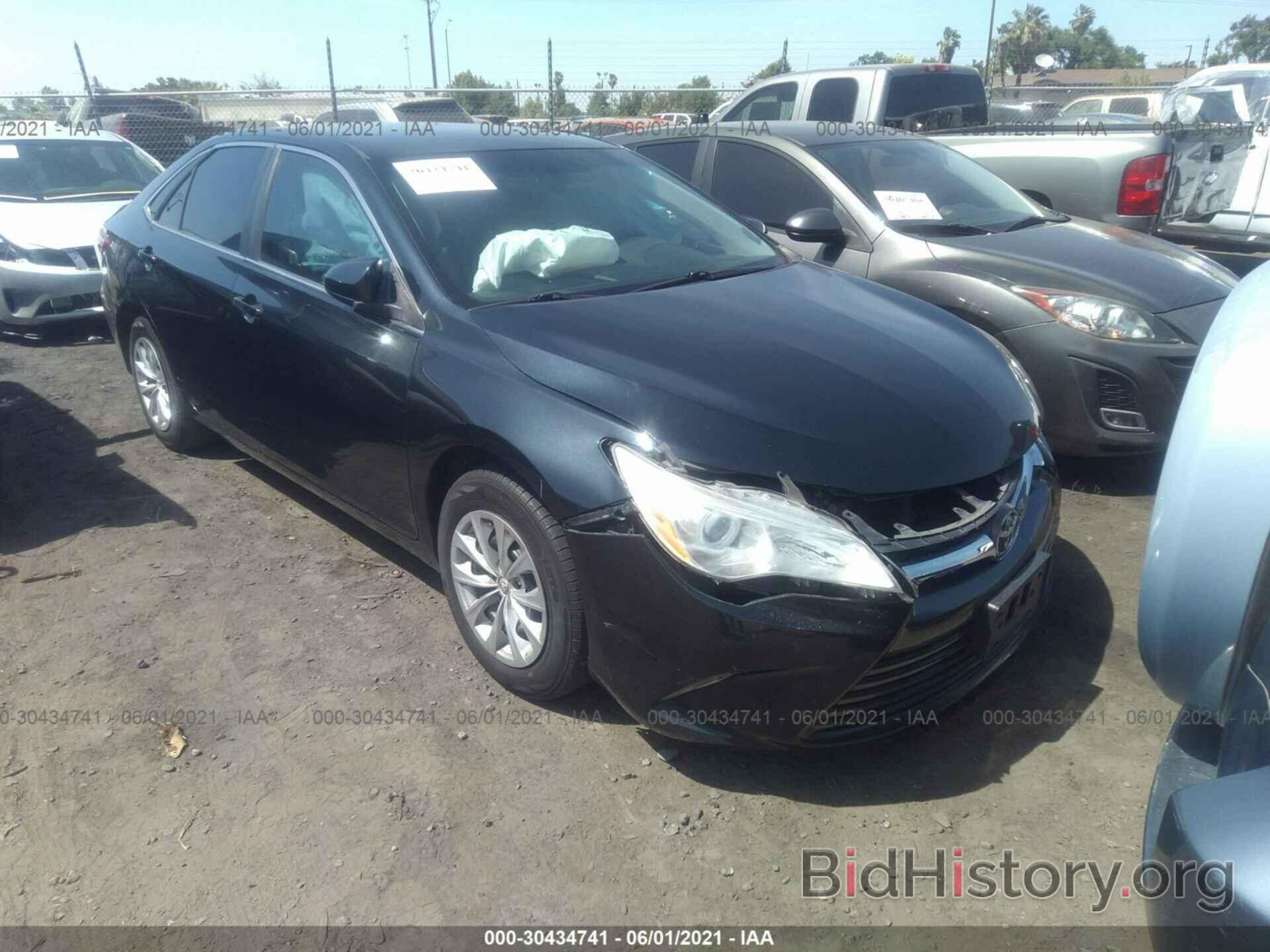 Photo 4T4BF1FK5FR477628 - TOYOTA CAMRY 2015