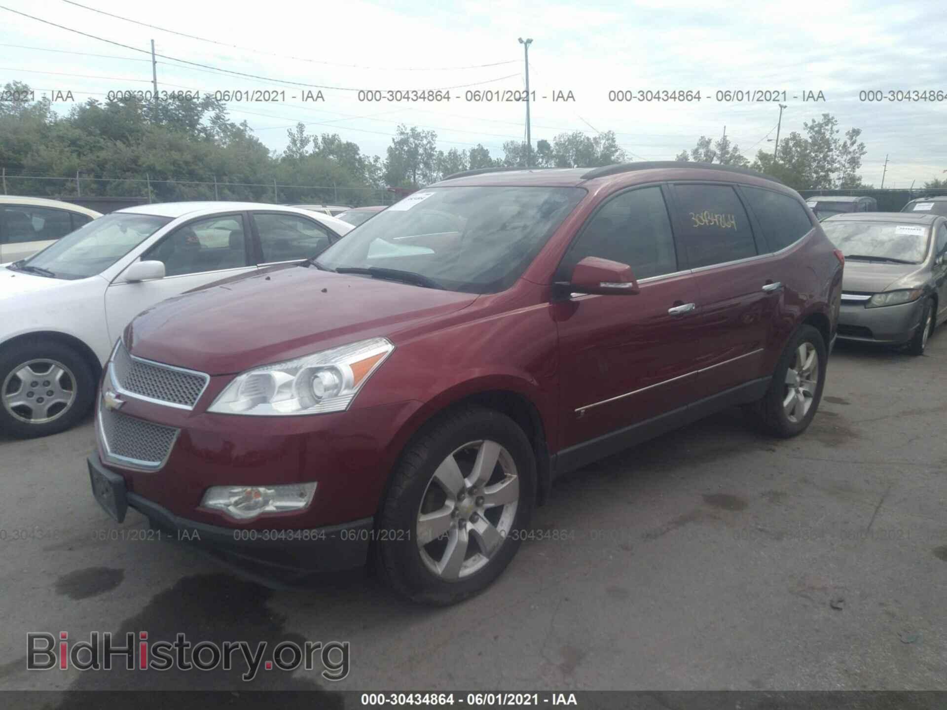2009 CHEVROLET TRAVERSE - VIN: 1GNEV33D99S164962 - Фото 2
