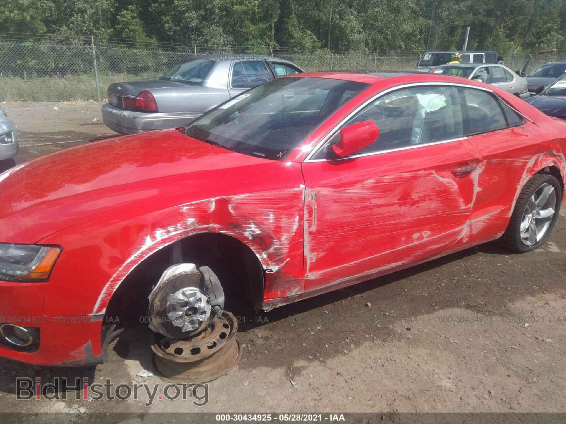2011 AUDI A5 - VIN: WAURFAFR2BA080879 - Фото 6