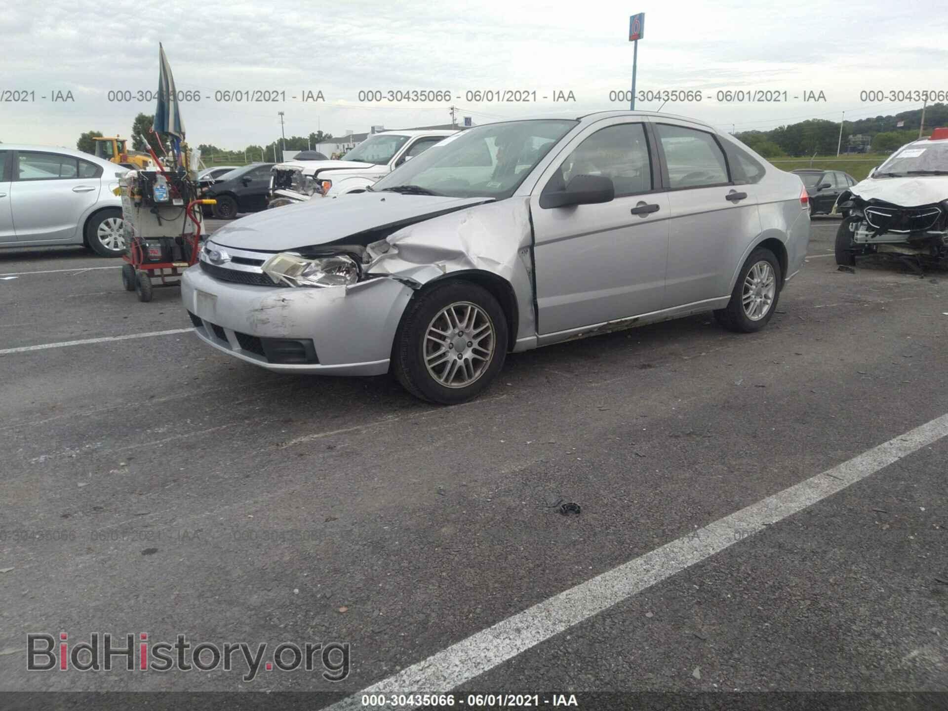 2008 FORD FOCUS - VIN: 1FAHP35N48W300076 - Фото 2