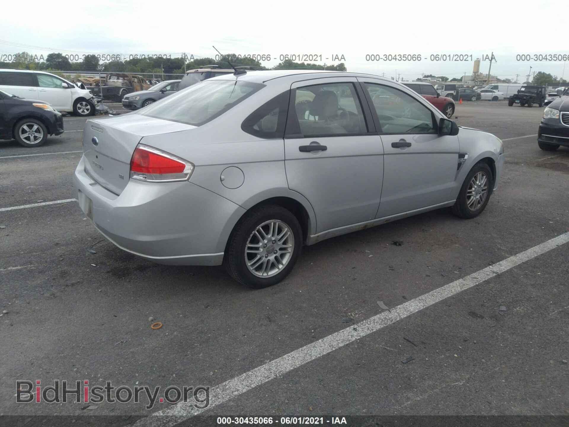 2008 FORD FOCUS - VIN: 1FAHP35N48W300076 - Фото 4