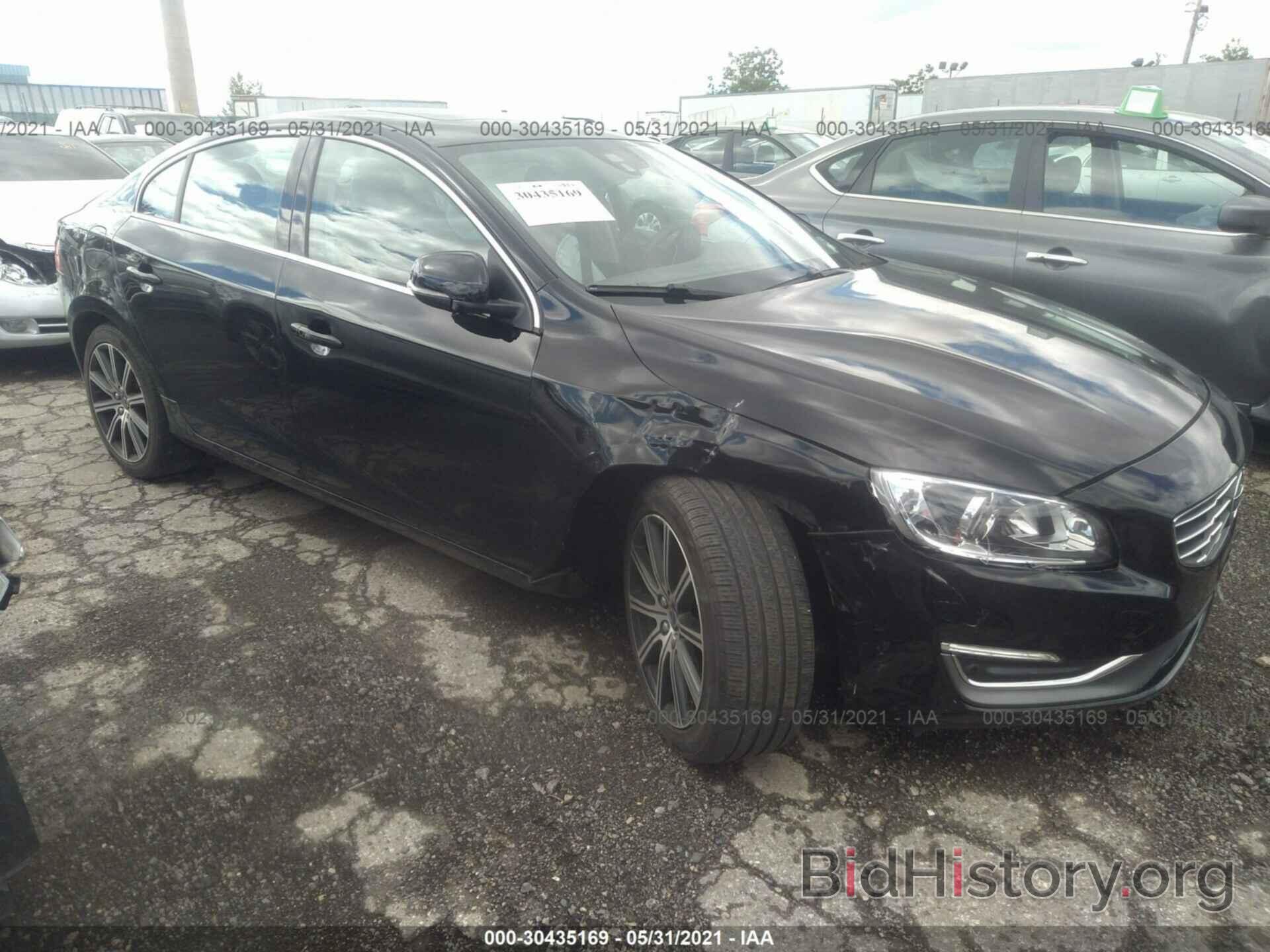 Photo LYV402HK2HB142643 - VOLVO S60 2017