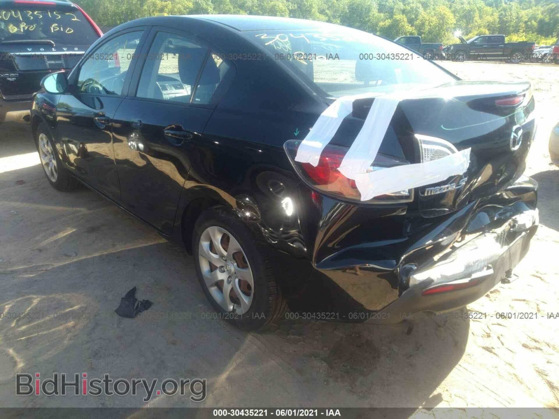 2011 MAZDA MAZDA3 - VIN: JM1BL1UF1B1900617 - Фото 3