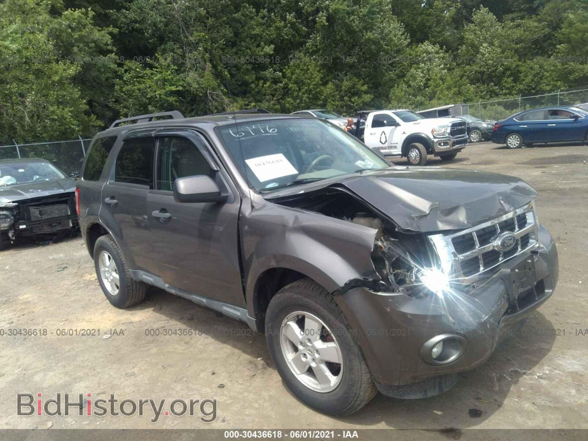 Фотография 1FMCU0DG8BKB19829 - FORD ESCAPE 2011