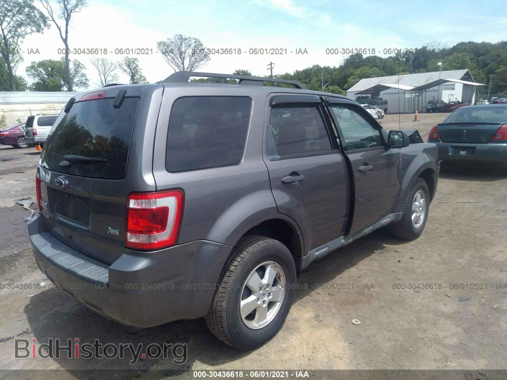 2011 FORD ESCAPE - VIN: 1FMCU0DG8BKB19829 - Photo 4