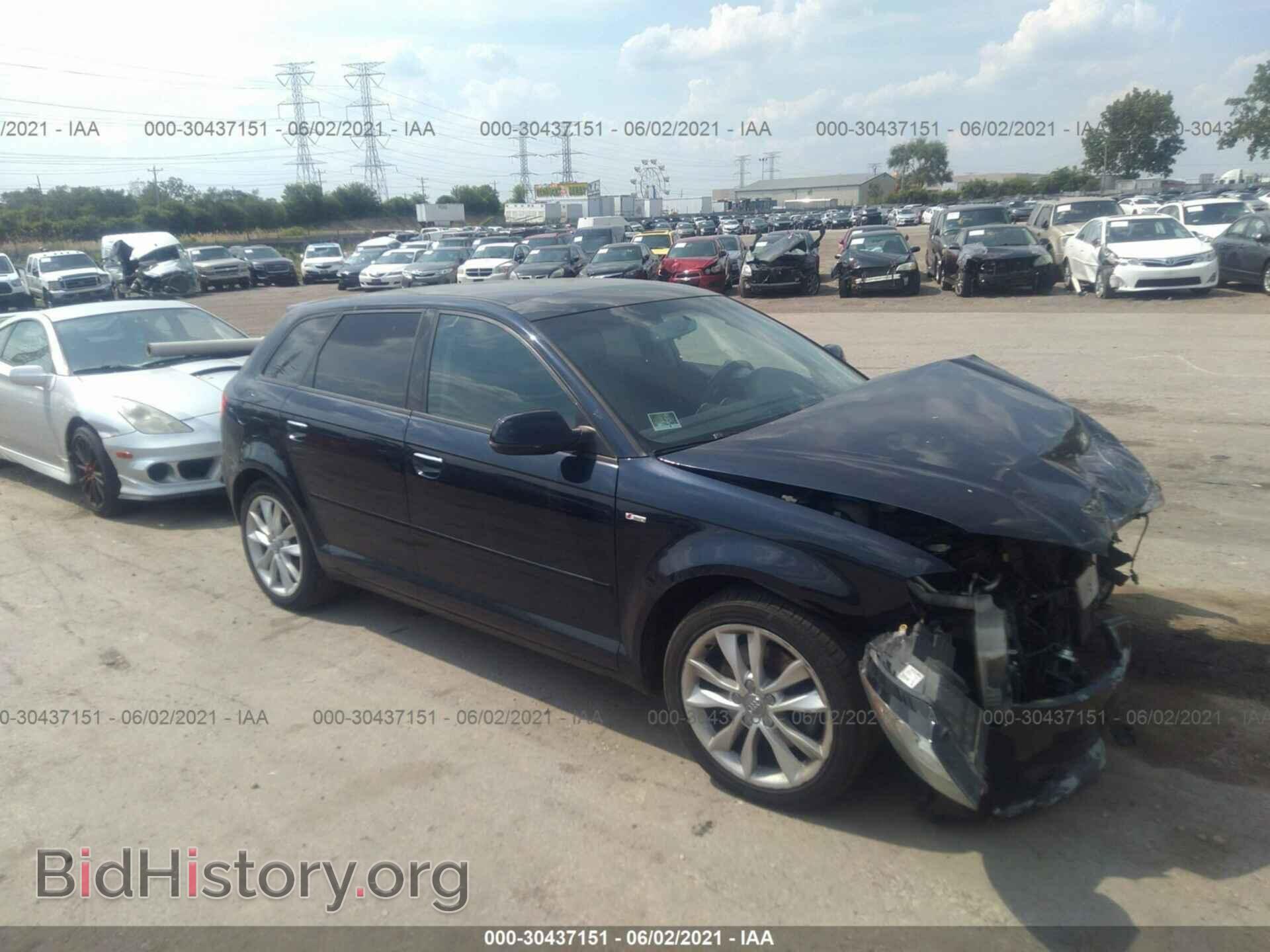 Photo WAUBEAFM5DA005900 - AUDI A3 2013