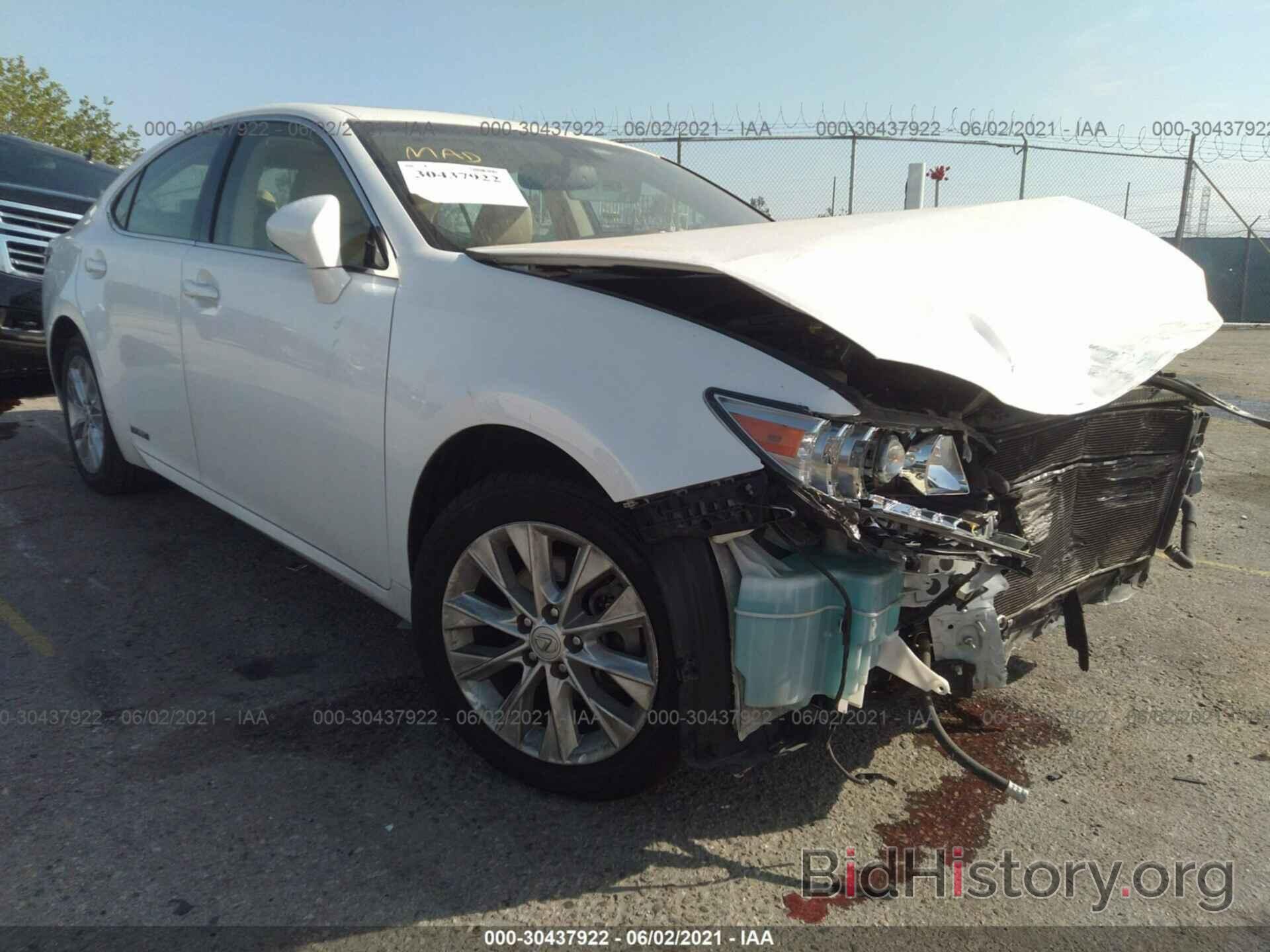 Photo JTHBW1GG2F2098993 - LEXUS ES 300H 2015