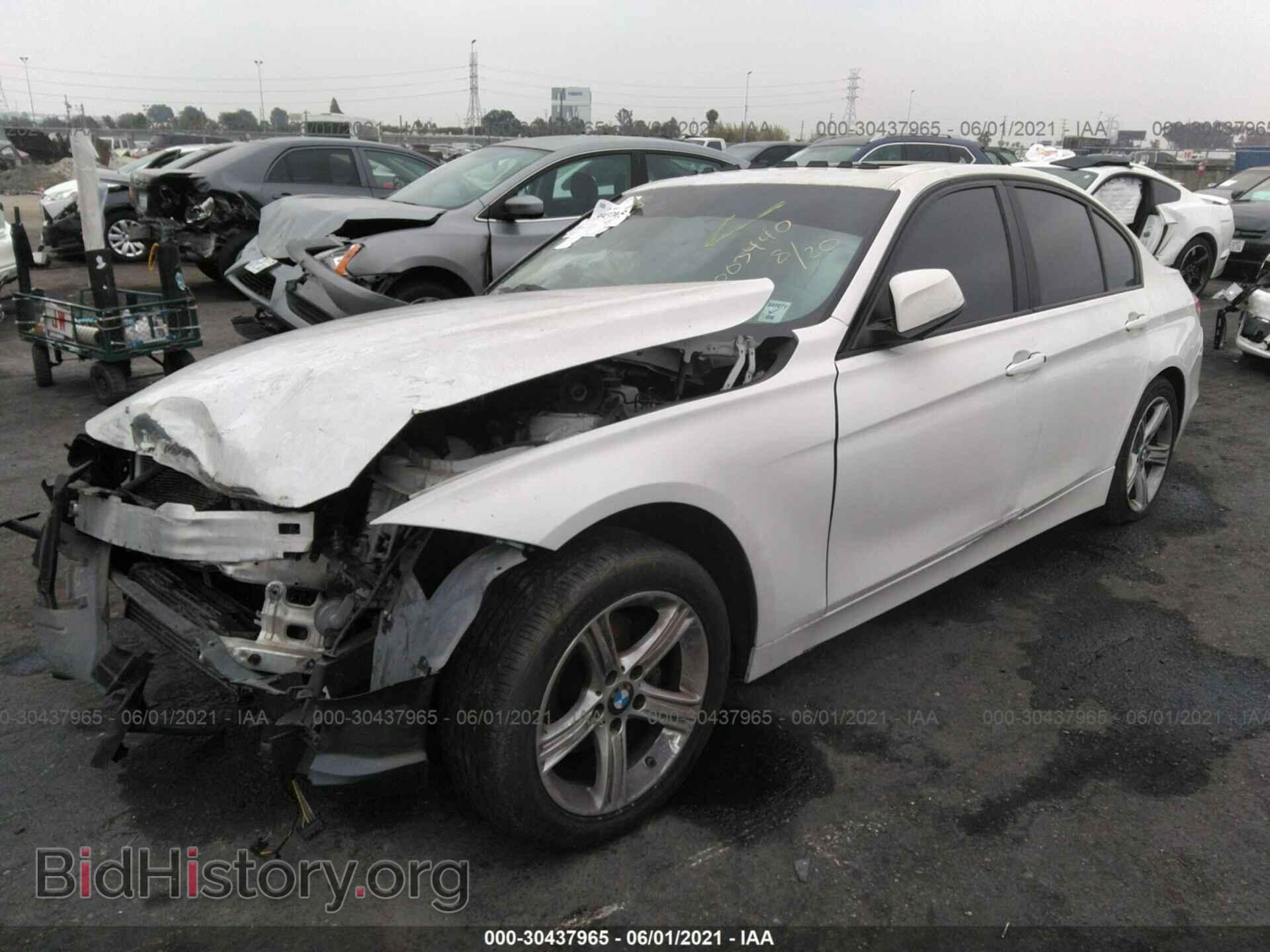 2013 BMW 3 SERIES - VIN: WBA3C1C59DF436217 - Фото 2