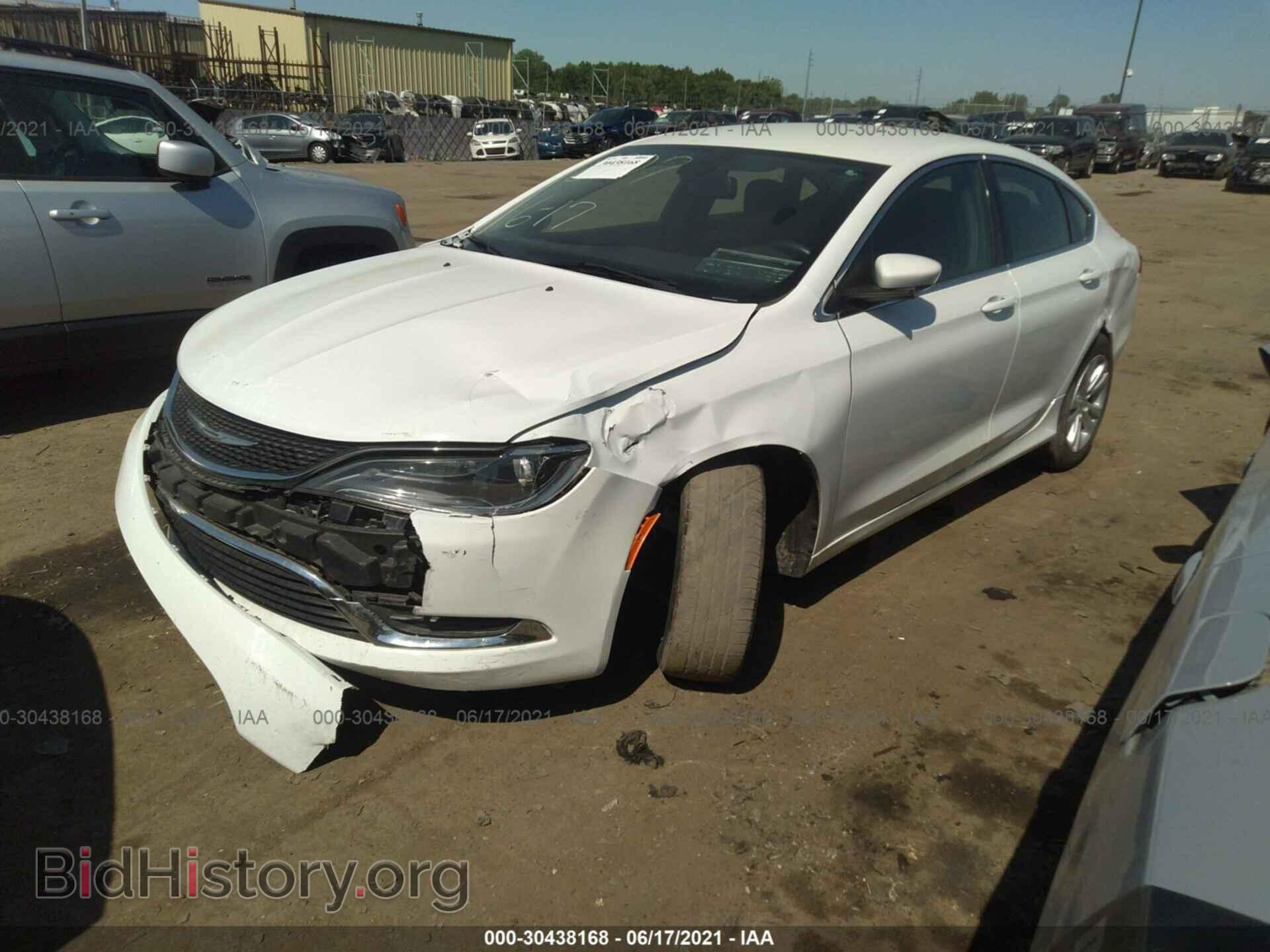 2015 CHRYSLER 200 - VIN: 1C3CCCAB8FN708907 - Photo 2