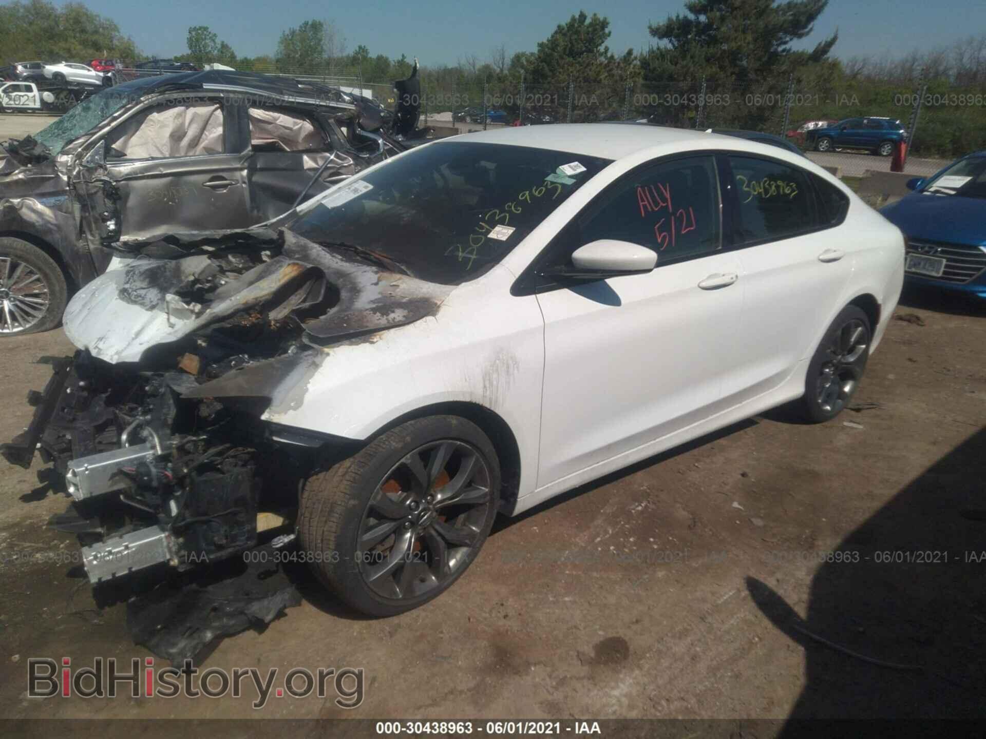 2016 CHRYSLER 200 - VIN: 1C3CCCBG8GN162296 - Фото 2