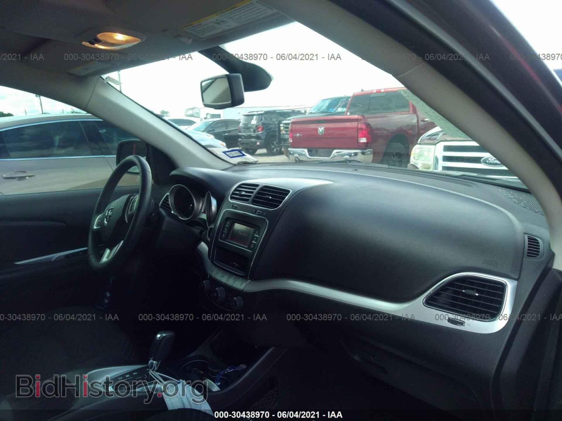 2018 DODGE JOURNEY - VIN: 3C4PDCAB7JT445702 - Фото 5