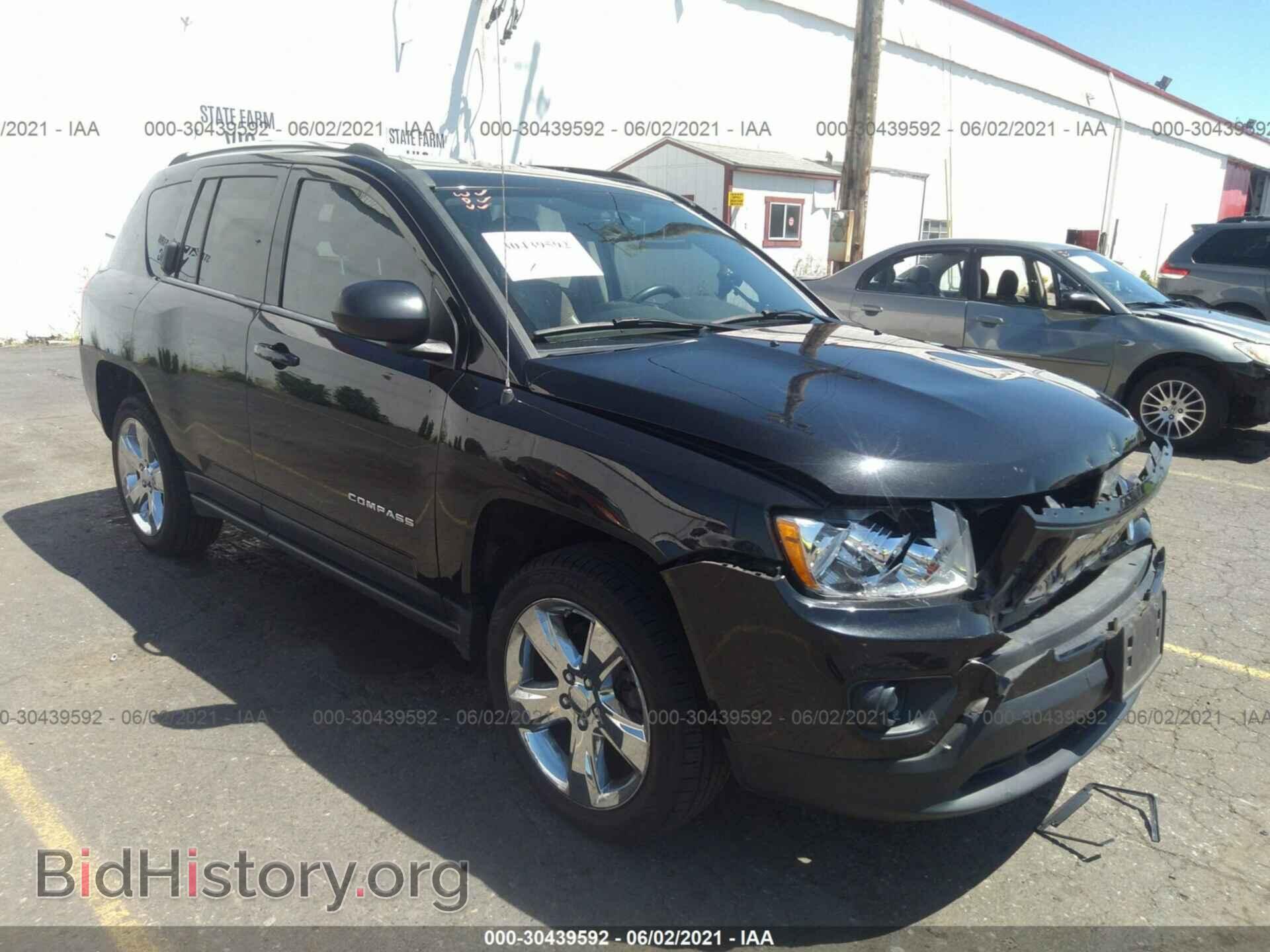 Photo 1J4NF5FB6BD176499 - JEEP COMPASS 2011