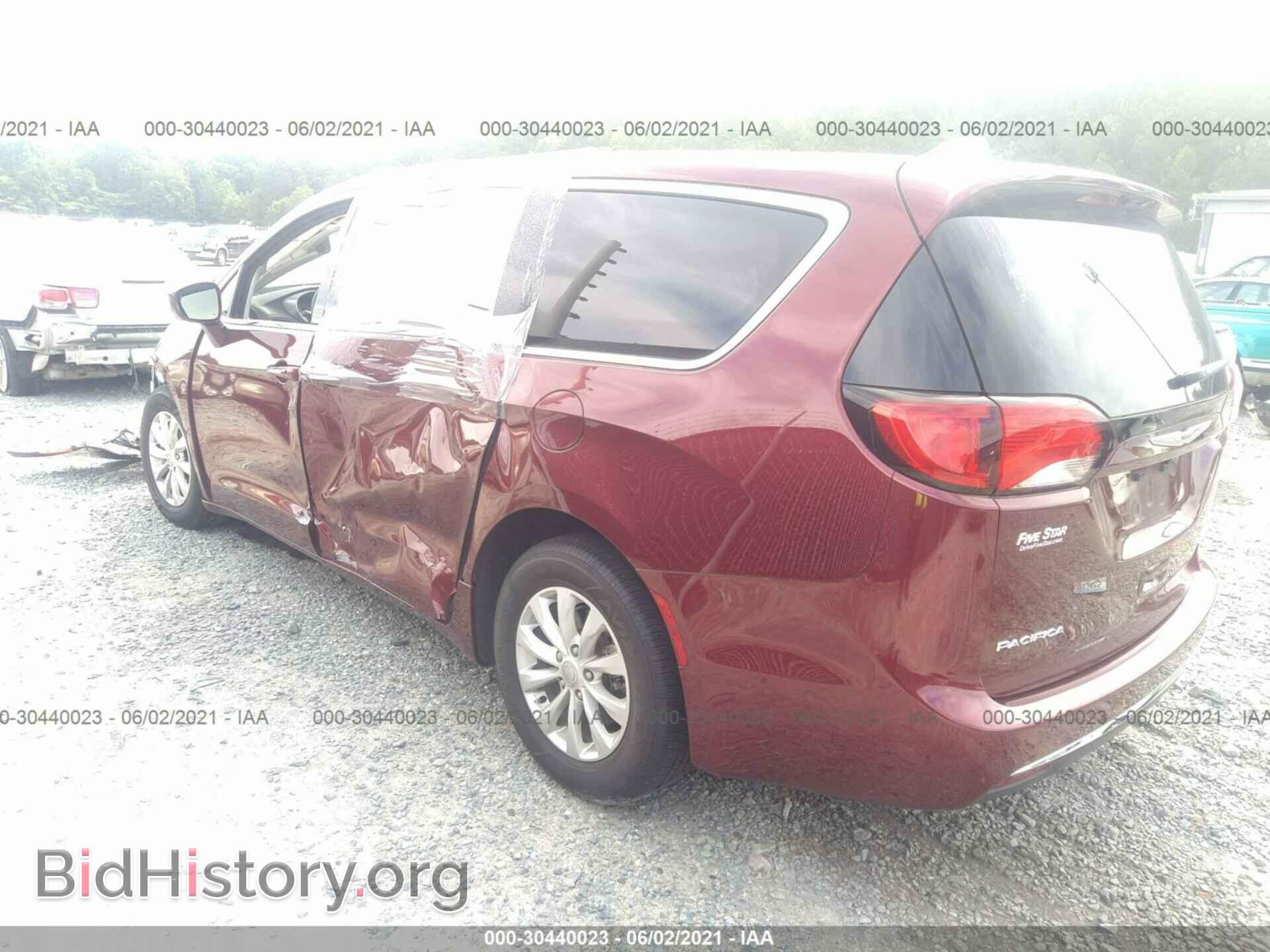 2019 CHRYSLER PACIFICA - VIN: 2C4RC1FG0KR568895 - Фото 3