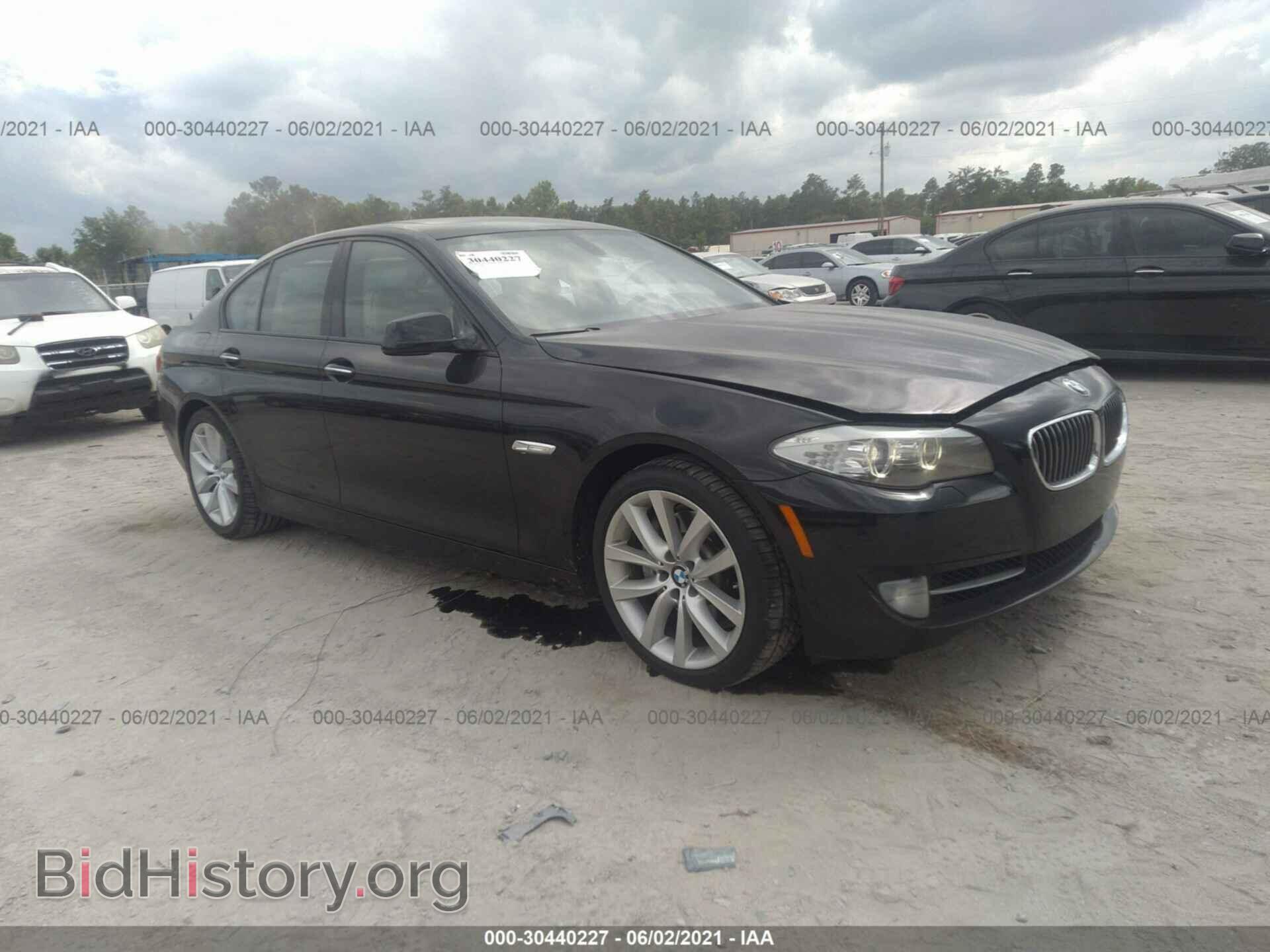 Фотография WBAFR7C59BC602393 - BMW 5 SERIES 2011