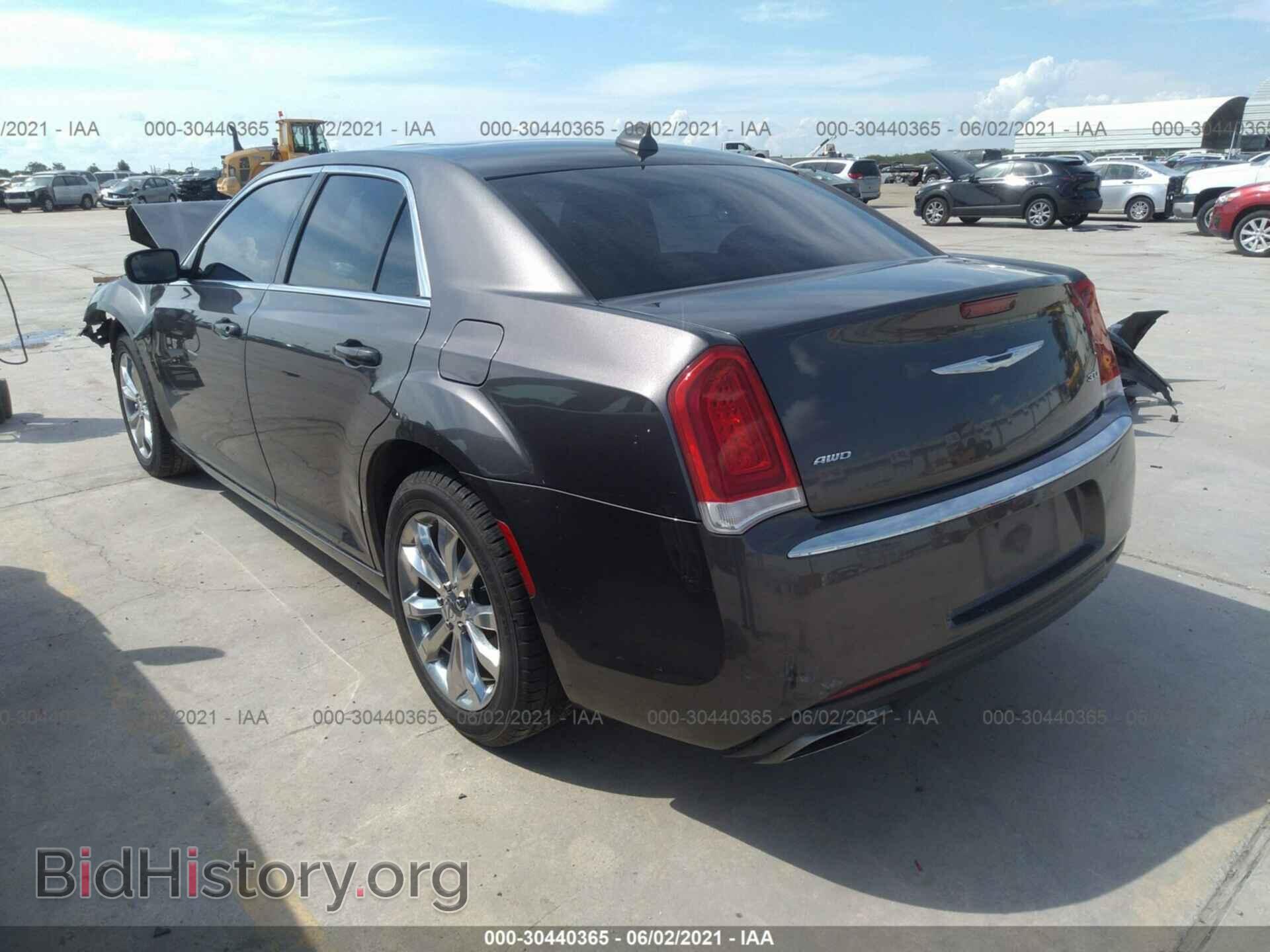 2015 CHRYSLER 300 - VIN: 2C3CCARG0FH803376 - Фото 3