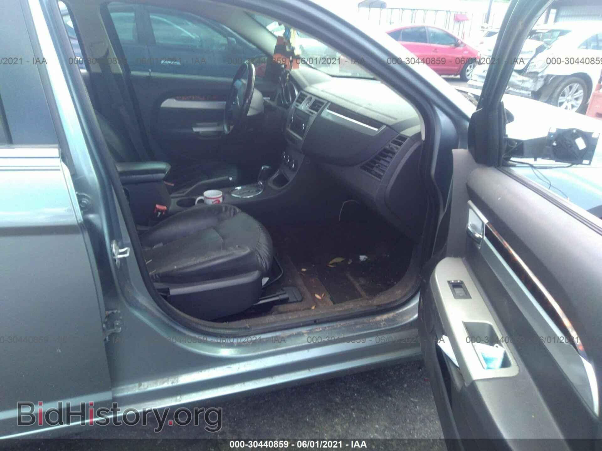 2010 CHRYSLER SEBRING - VIN: 1C3CC5FB7AN219590 - Фото 5