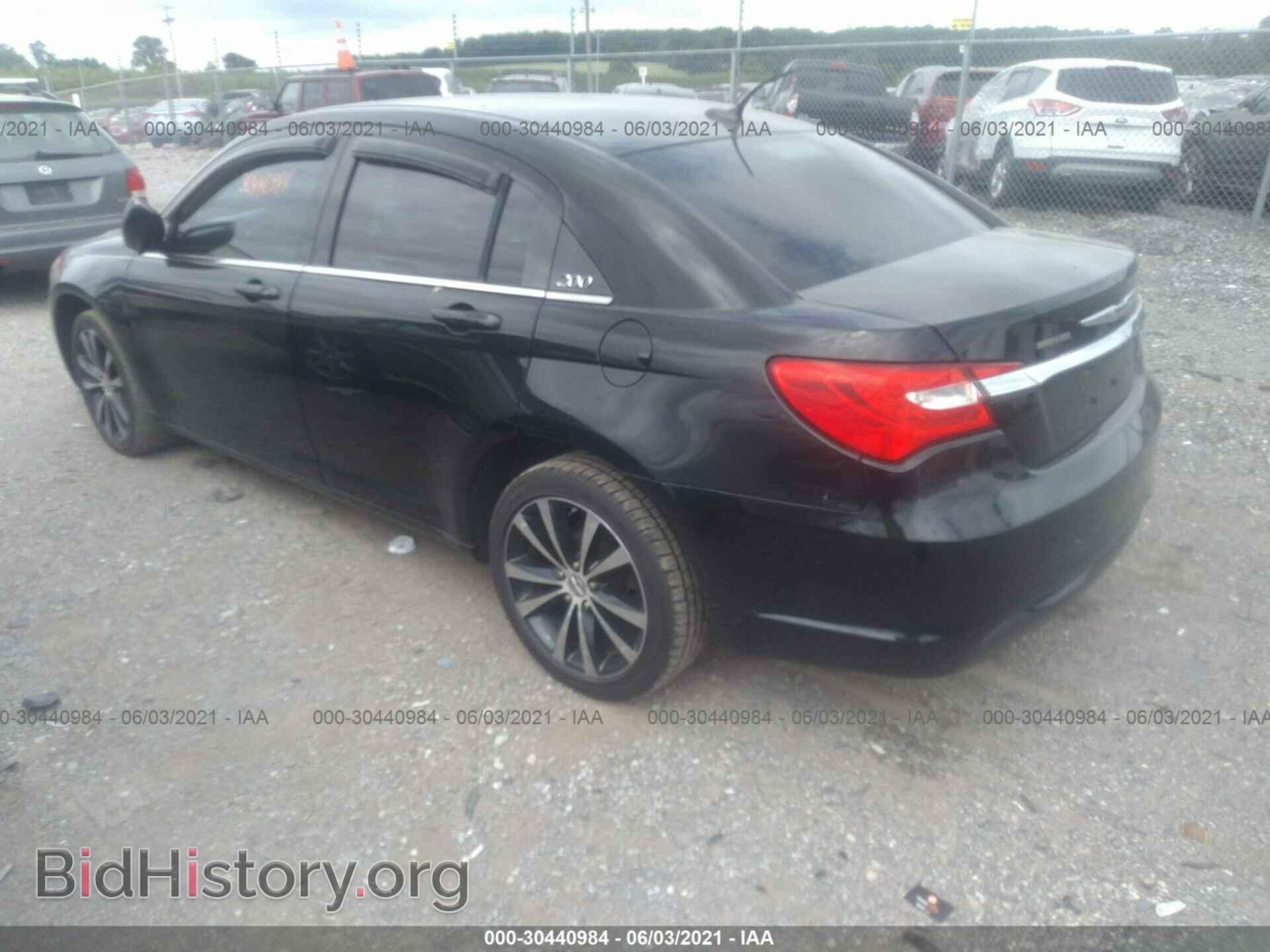 2013 CHRYSLER 200 - VIN: 1C3CCBBB1DN618309 - Фото 3