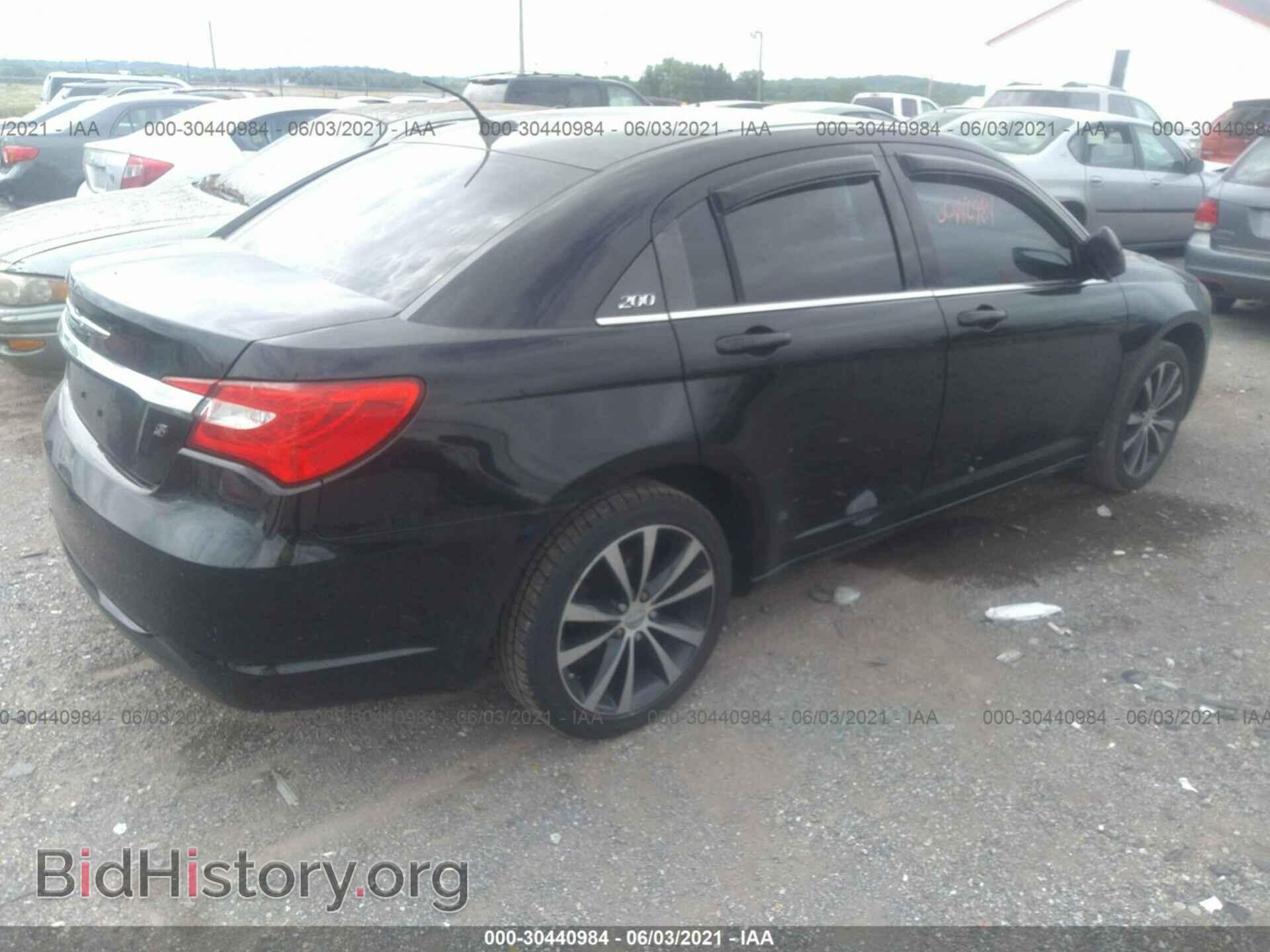 2013 CHRYSLER 200 - VIN: 1C3CCBBB1DN618309 - Фото 4