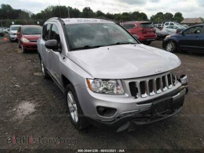 2011 Jeep COMPASS, silver — VIN 1J4NT1FB1BD260702, IAAI