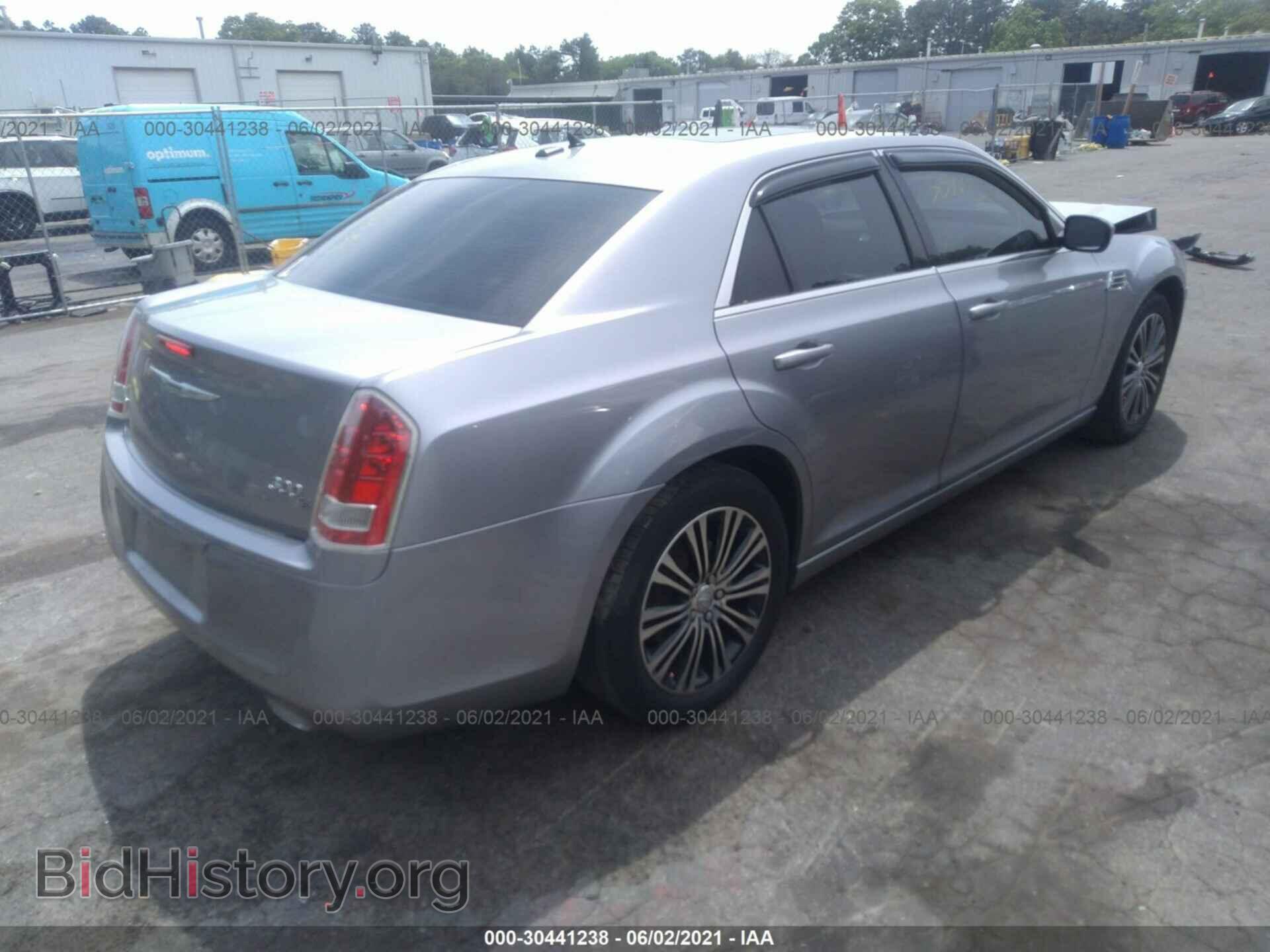 2014 CHRYSLER 300 - VIN: 2C3CCAGG1EH144502 - Фото 4