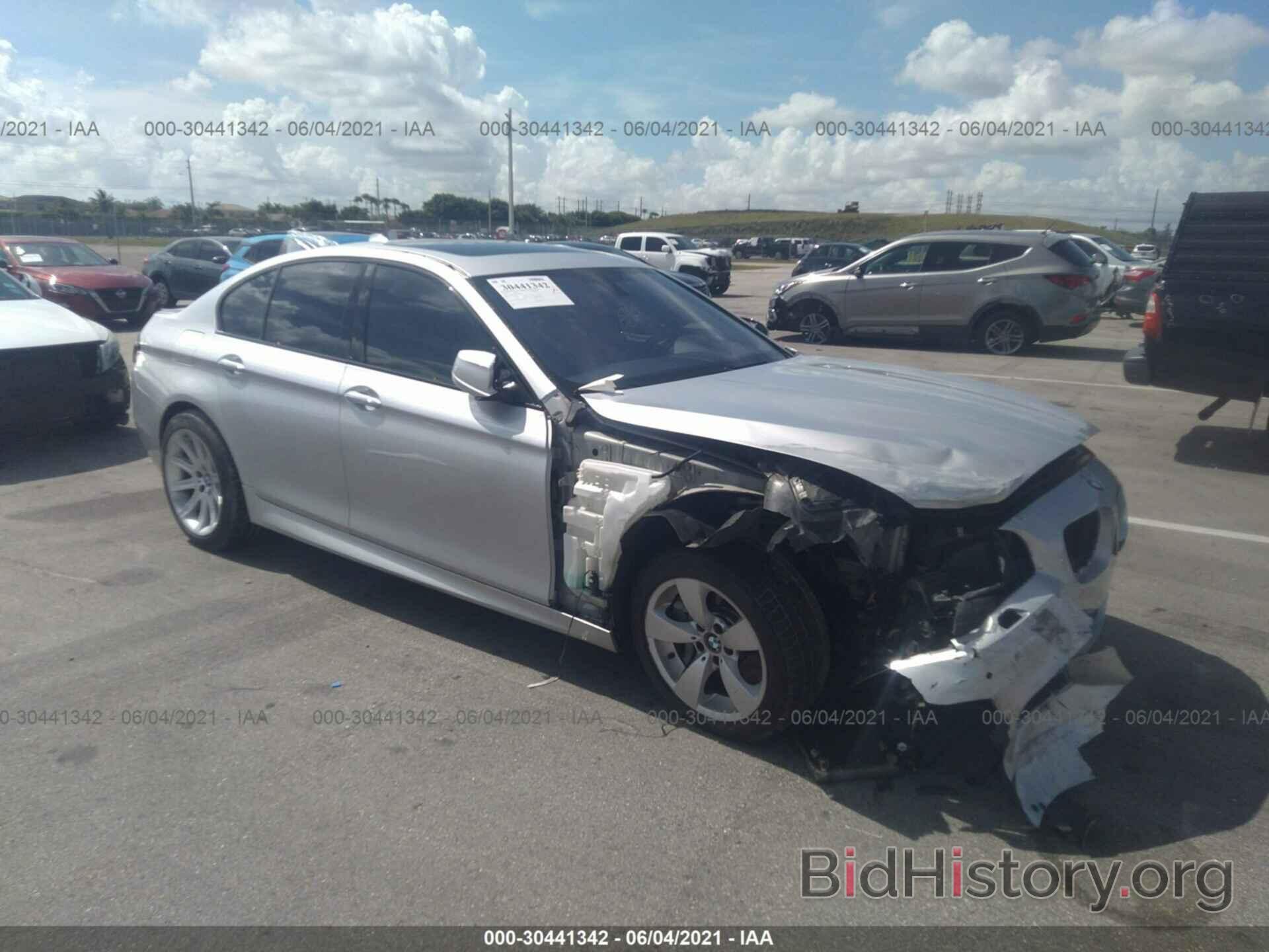 Photo WBAFR9C58DD226889 - BMW 5 SERIES 2013