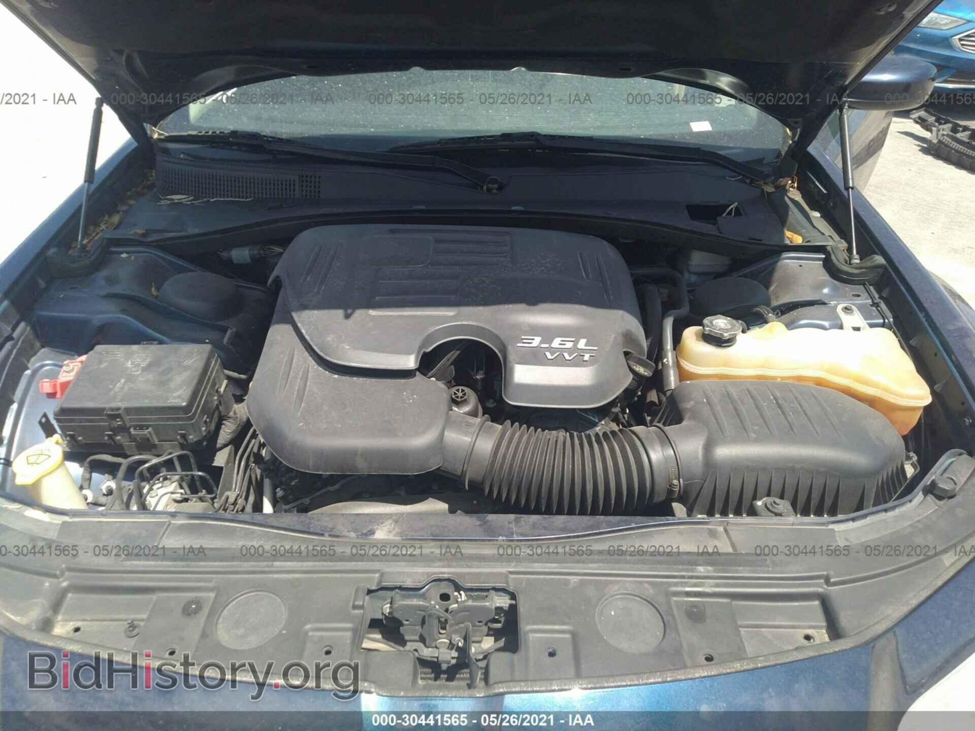2014 CHRYSLER 300 - VIN: 2C3CCAAG2EH175430 - Фото 10