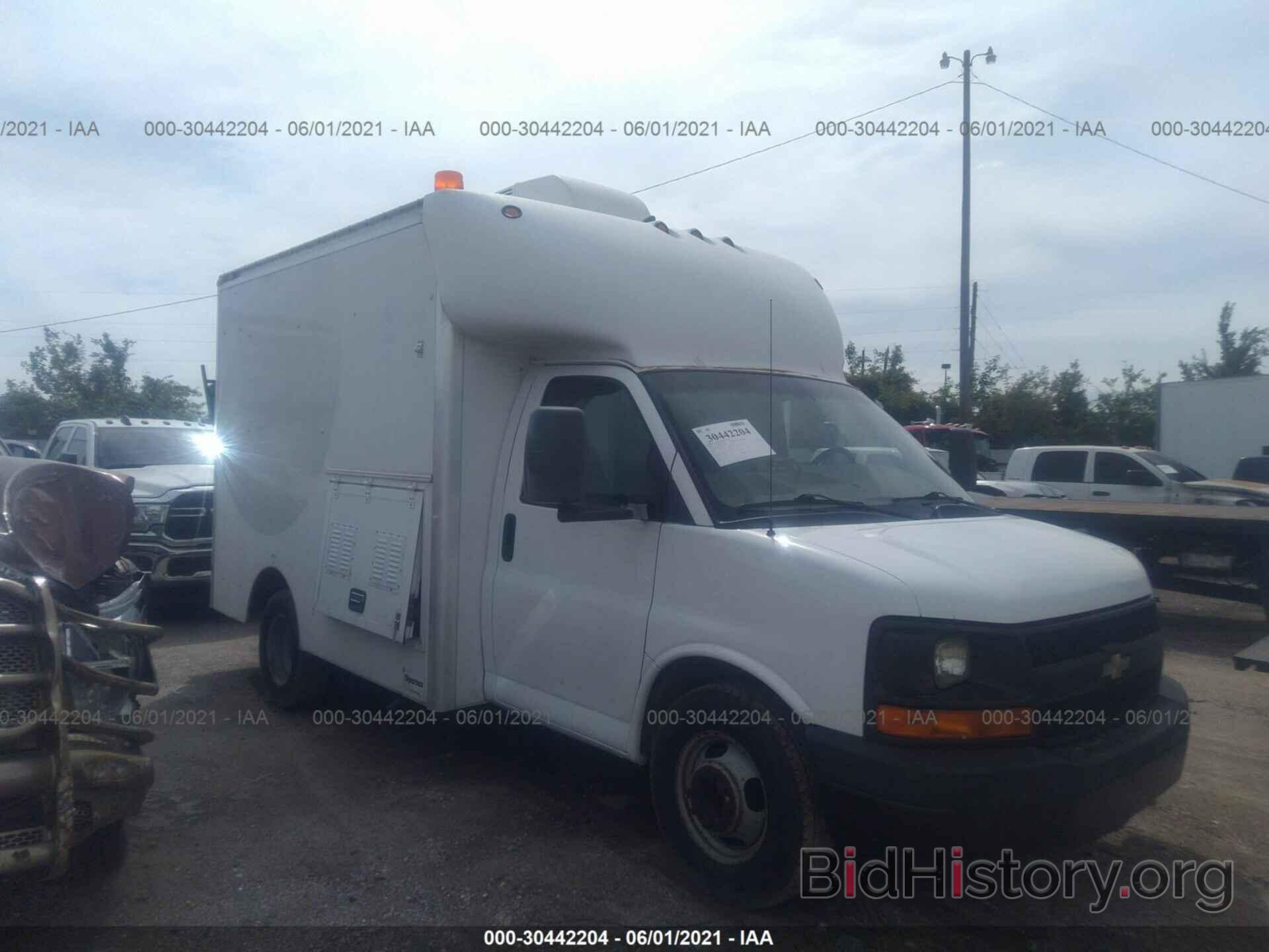 Photo 1GBJG31K681106464 - CHEVROLET EXPRESS COMMERCIAL 2008