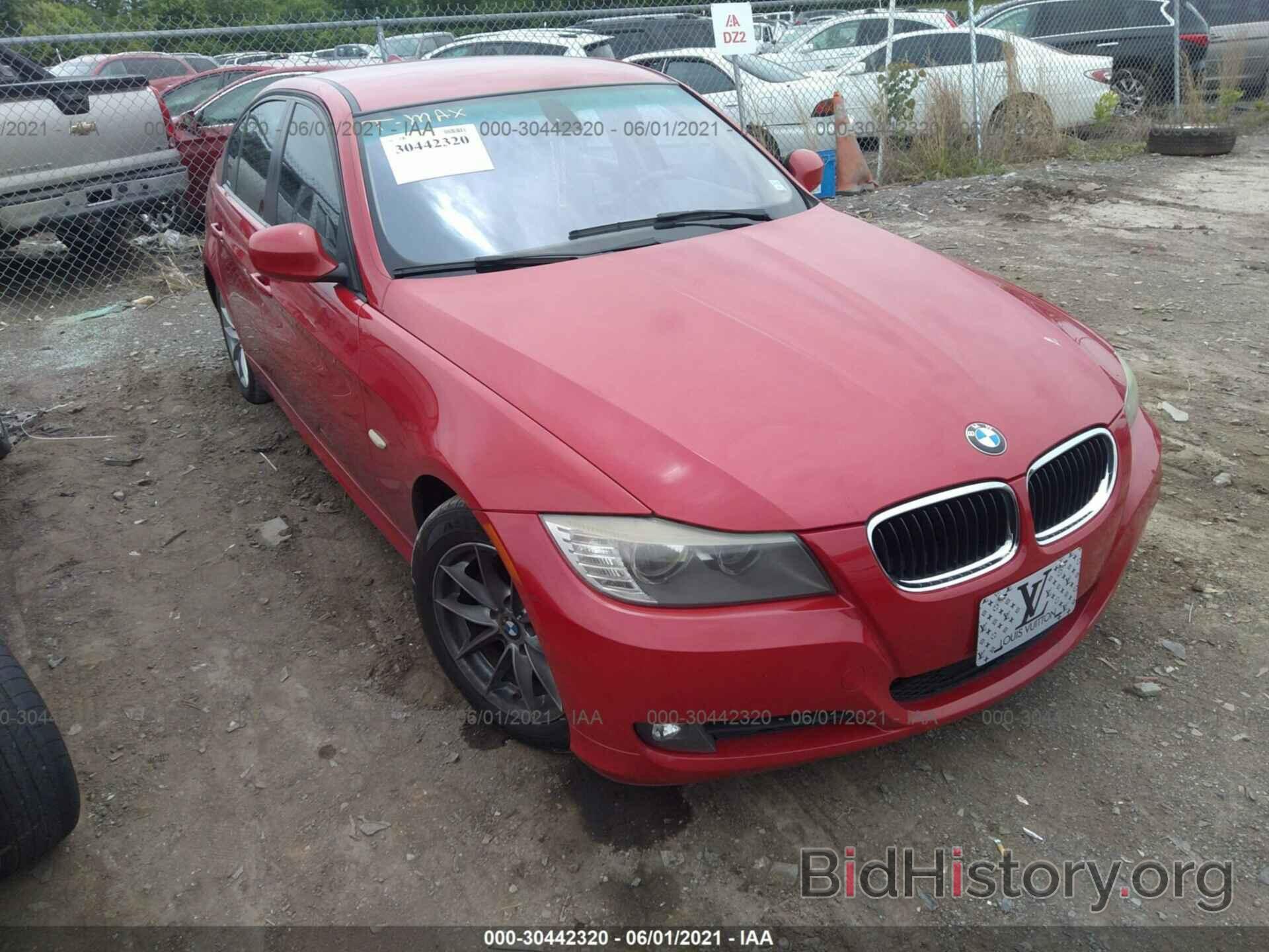 Photo WBAPH7G50ANM50136 - BMW 3 SERIES 2010