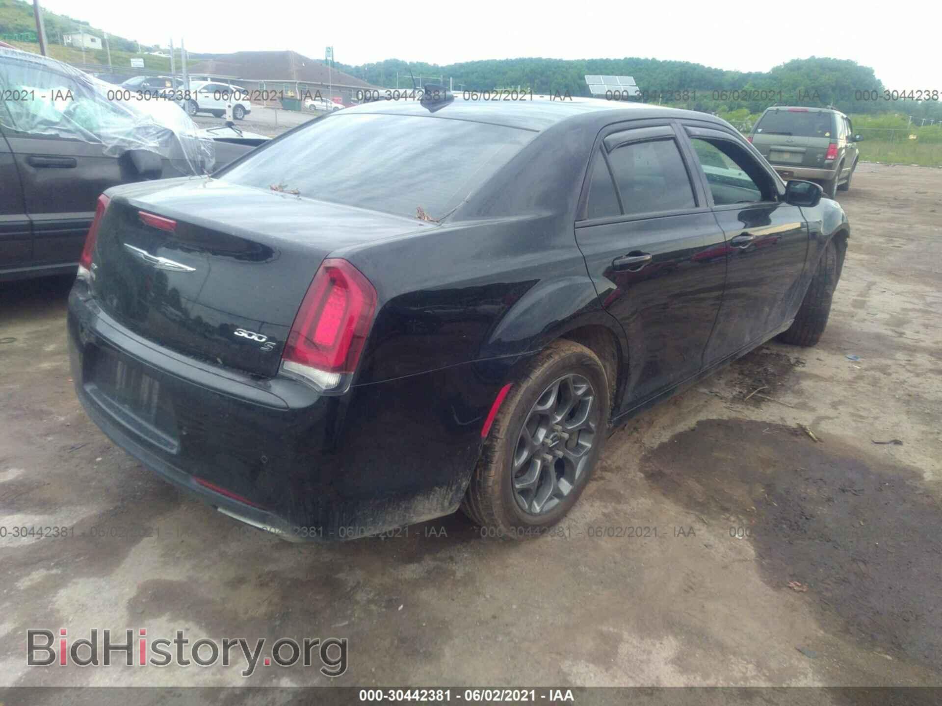 2016 CHRYSLER 300 - VIN: 2C3CCAGG7GH261908 - Photo 4