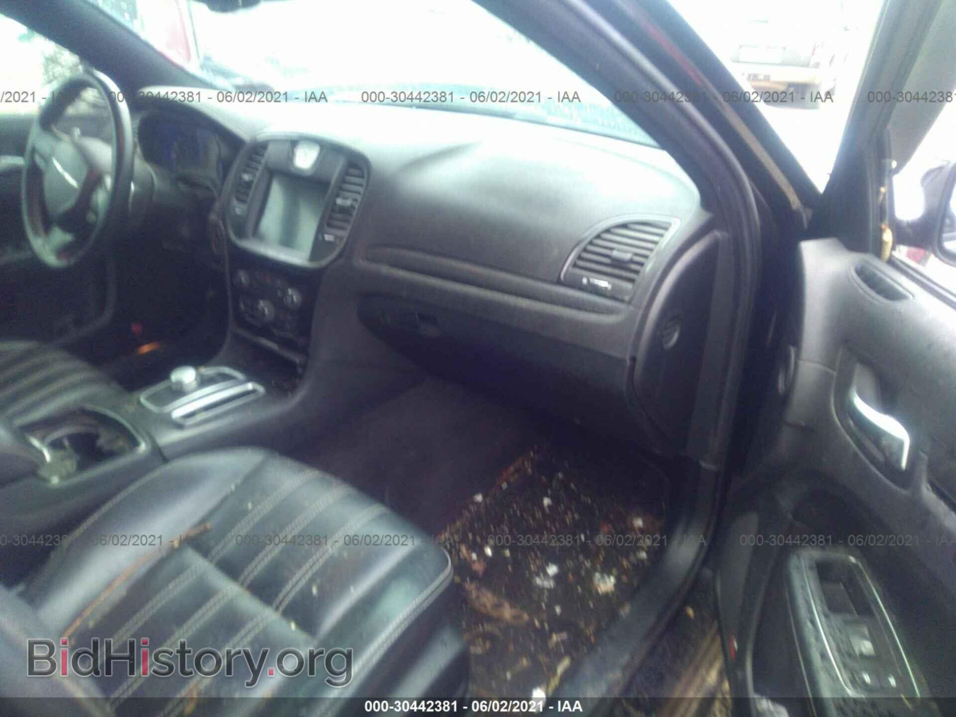 2016 CHRYSLER 300 - VIN: 2C3CCAGG7GH261908 - Photo 5