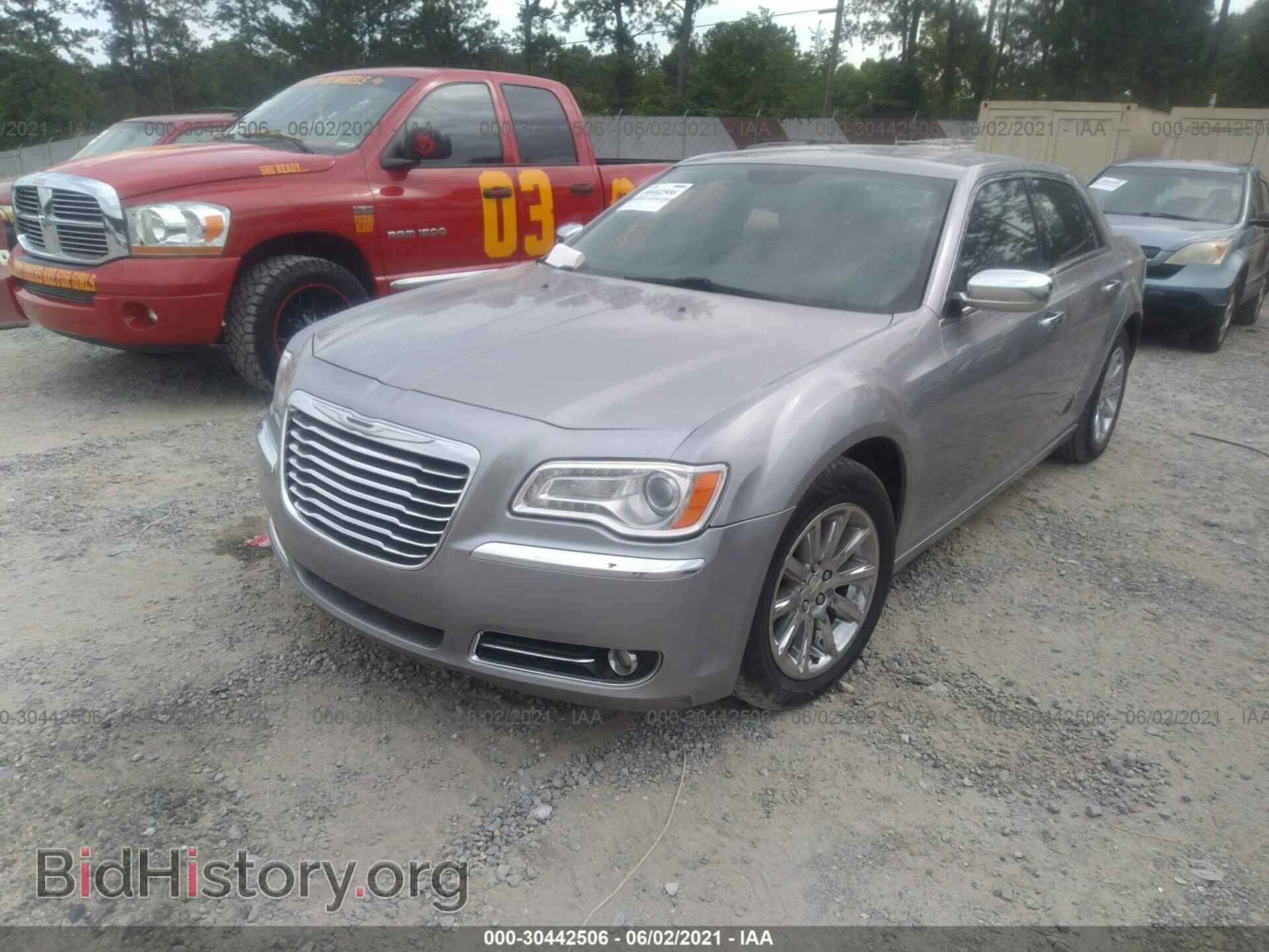 2014 CHRYSLER 300 - VIN: 2C3CCAET9EH171348 - Фото 2