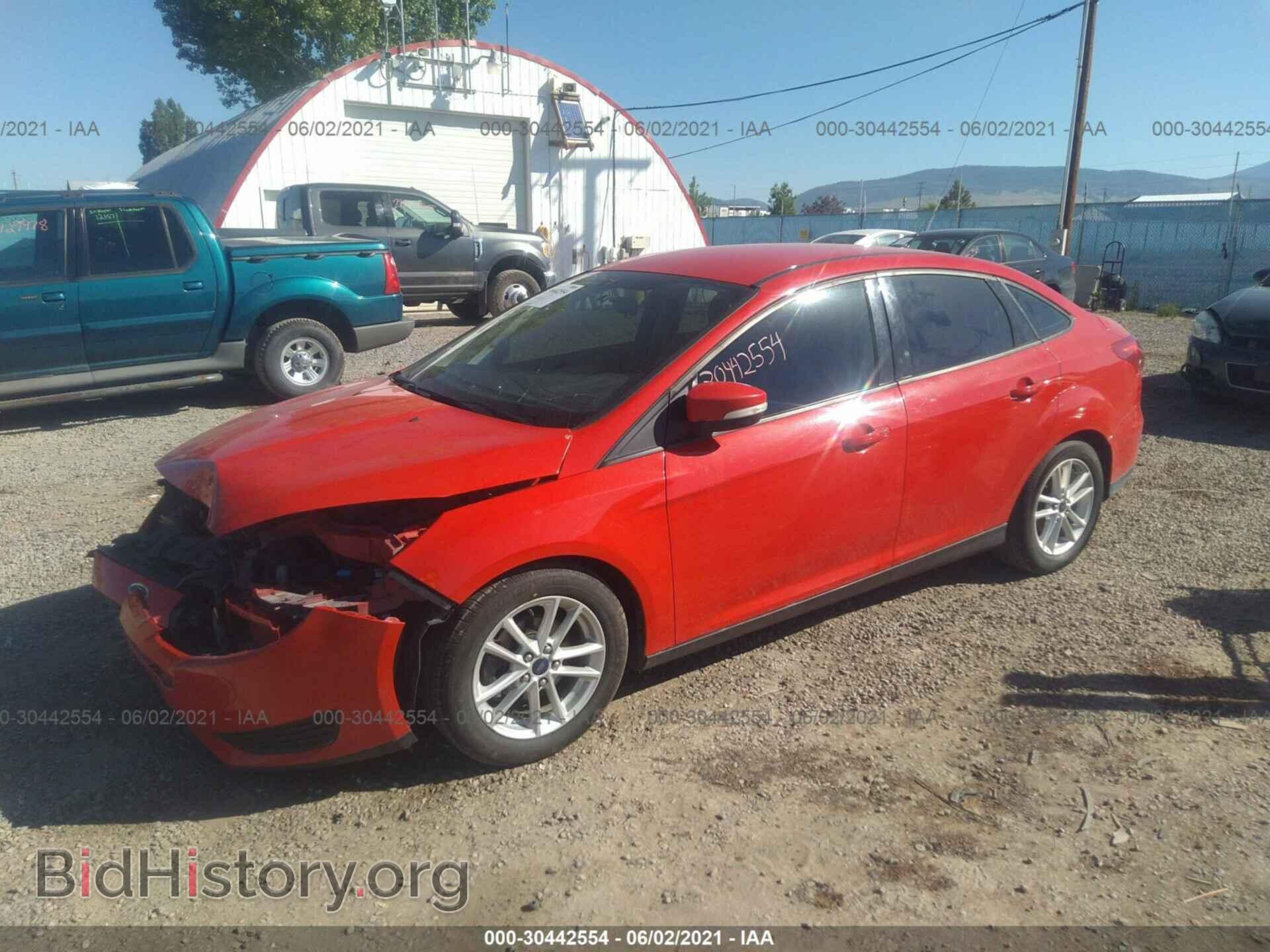 2016 FORD FOCUS - VIN: 1FADP3F23GL263945 - Фото 2