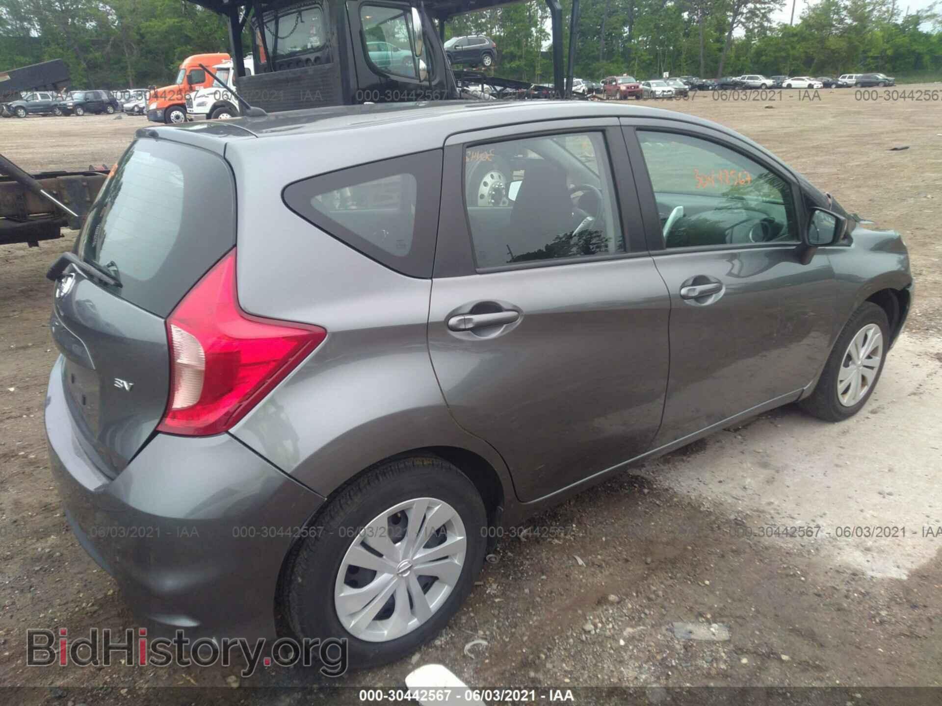 2018 NISSAN VERSA NOTE - VIN: 3N1CE2CP0JL369855 - Фото 4