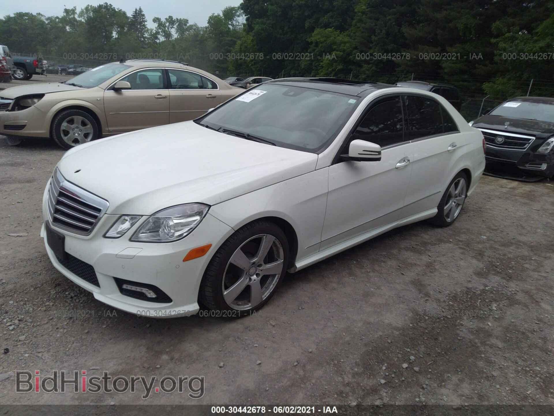 2011 MERCEDES-BENZ E-CLASS - VIN: WDDHF8HB6BA507364 - Фото 2