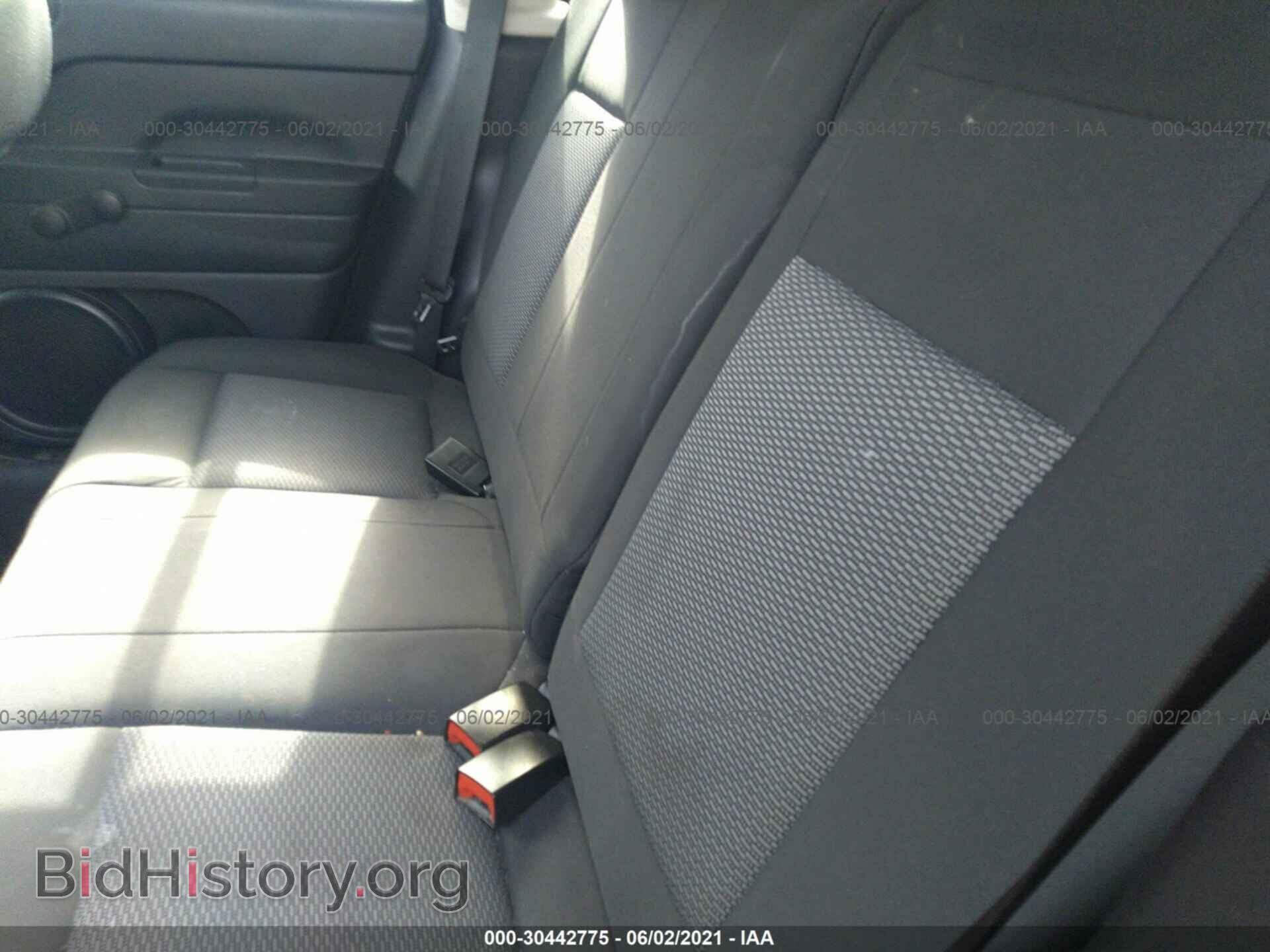 2010 JEEP COMPASS - VIN: 1J4NF1FB8AD671620 - Фото 8