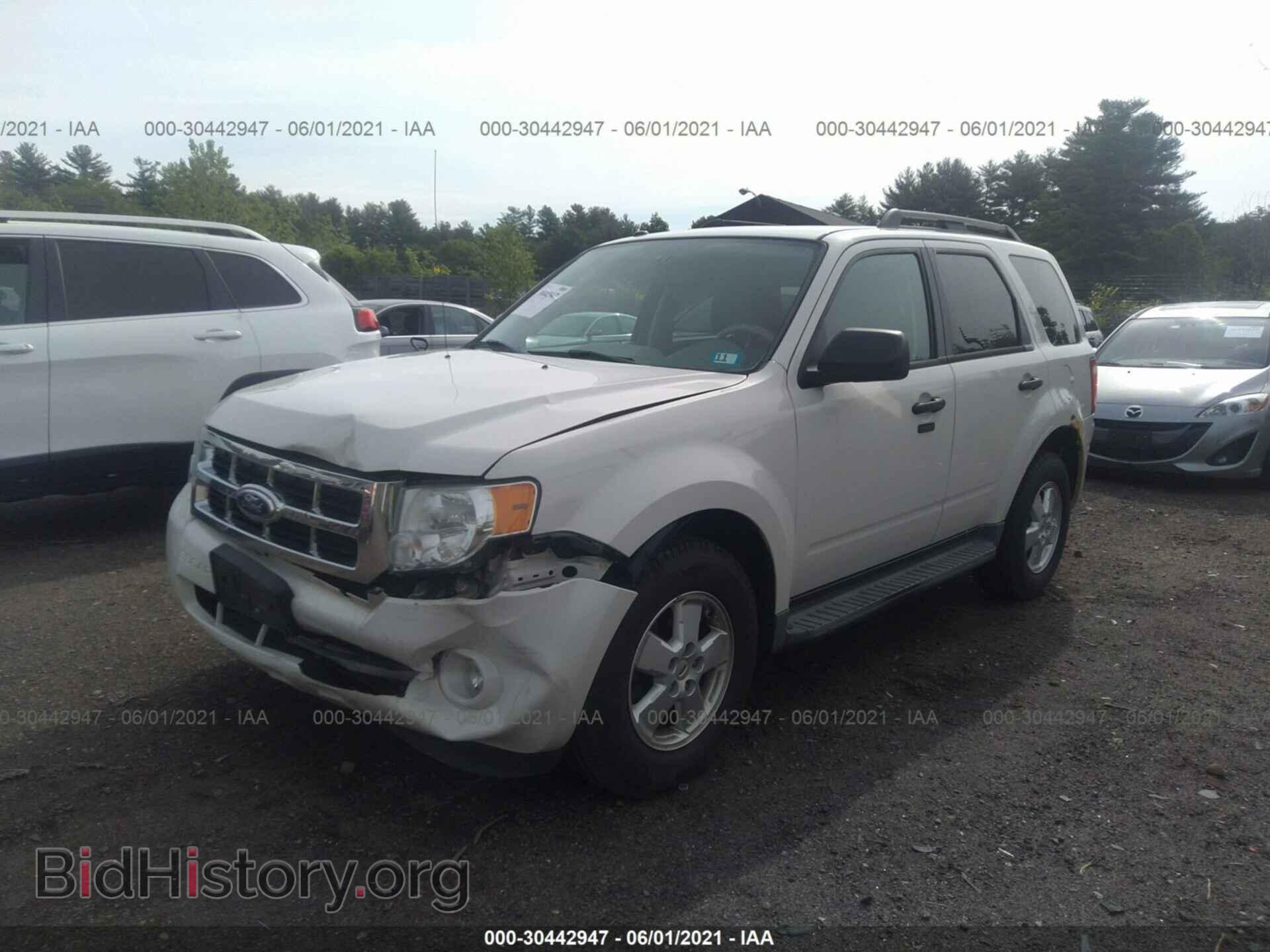 2011 FORD ESCAPE - VIN: 1FMCU9D72BKB69078 - Photo 2