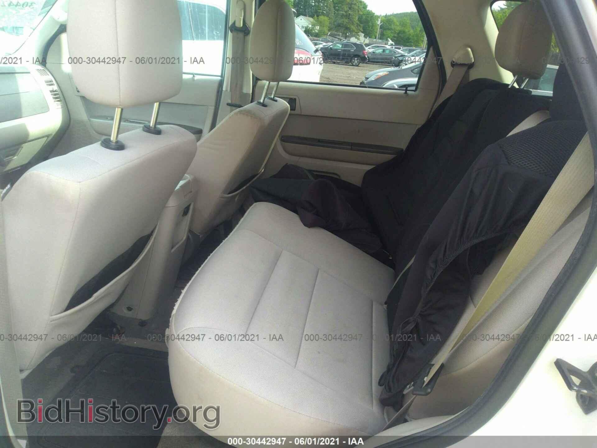 2011 FORD ESCAPE - VIN: 1FMCU9D72BKB69078 - Photo 8