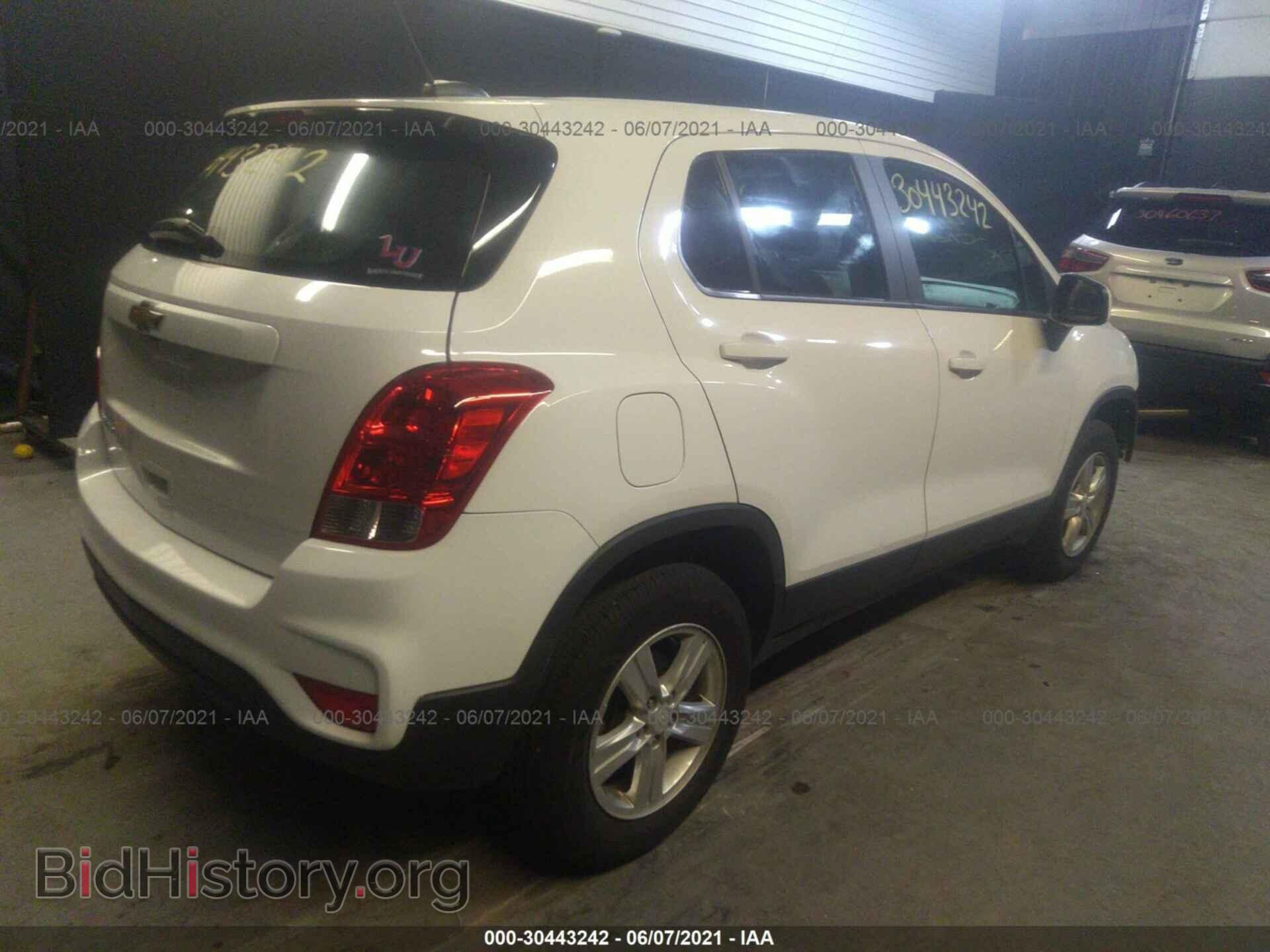 2017 CHEVROLET TRAX - VIN: 3GNCJNSB3HL176097 - Photo 4