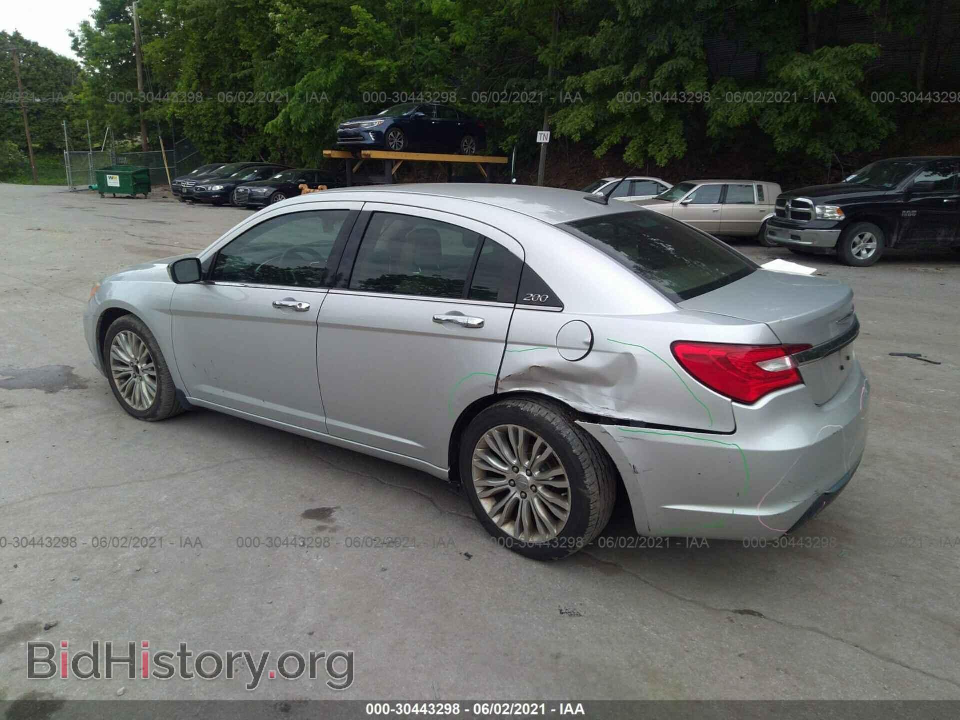 2012 CHRYSLER 200 - VIN: 1C3CCBCG3CN185004 - Фото 3