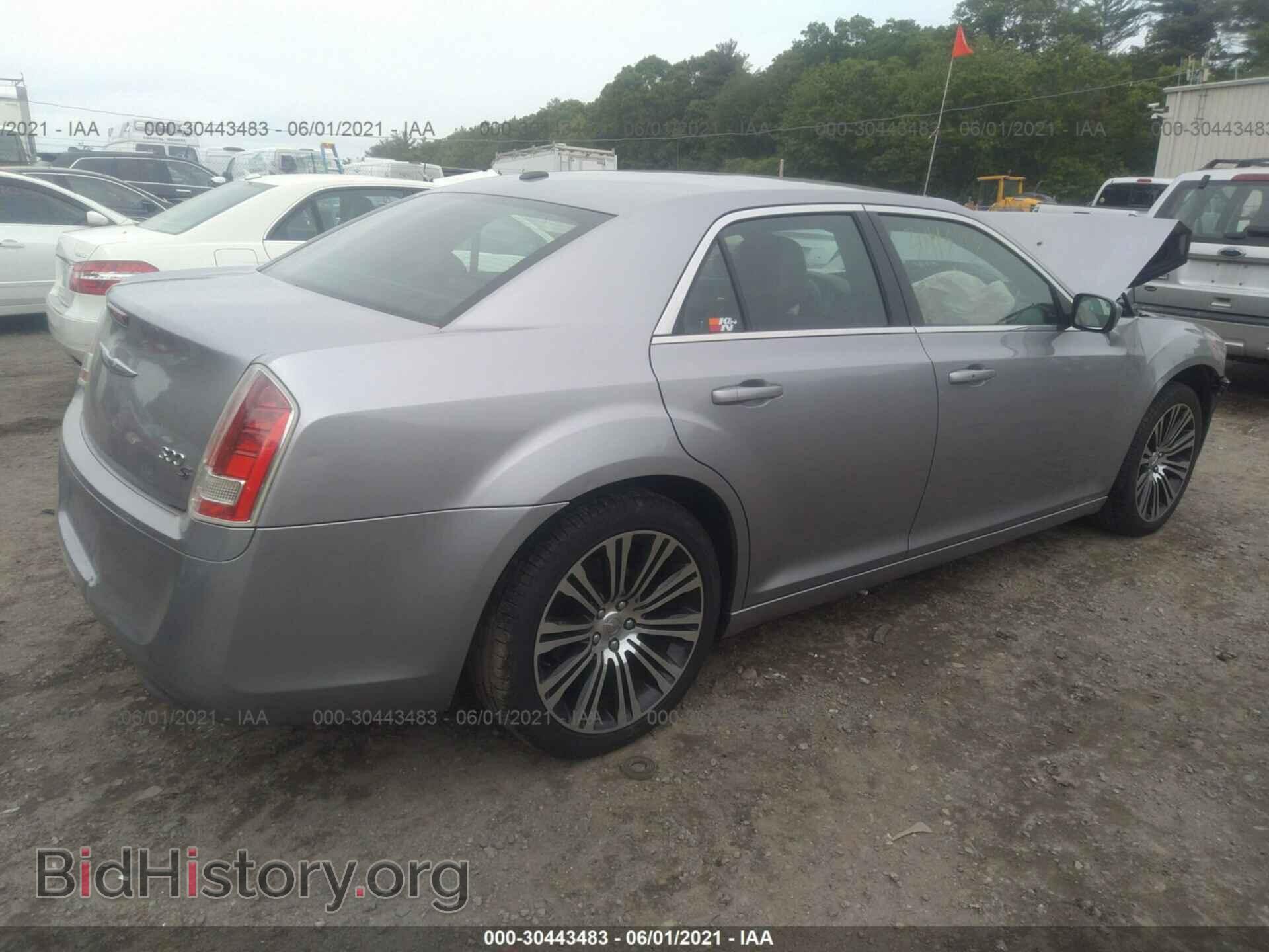 2013 CHRYSLER 300 - VIN: 2C3CCABG1DH735712 - Фото 4