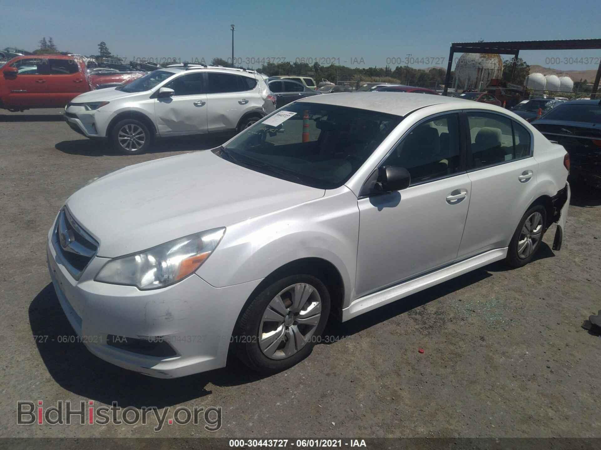 2012 SUBARU LEGACY - VIN: 4S3BMBA63C3011590 - Фото 2