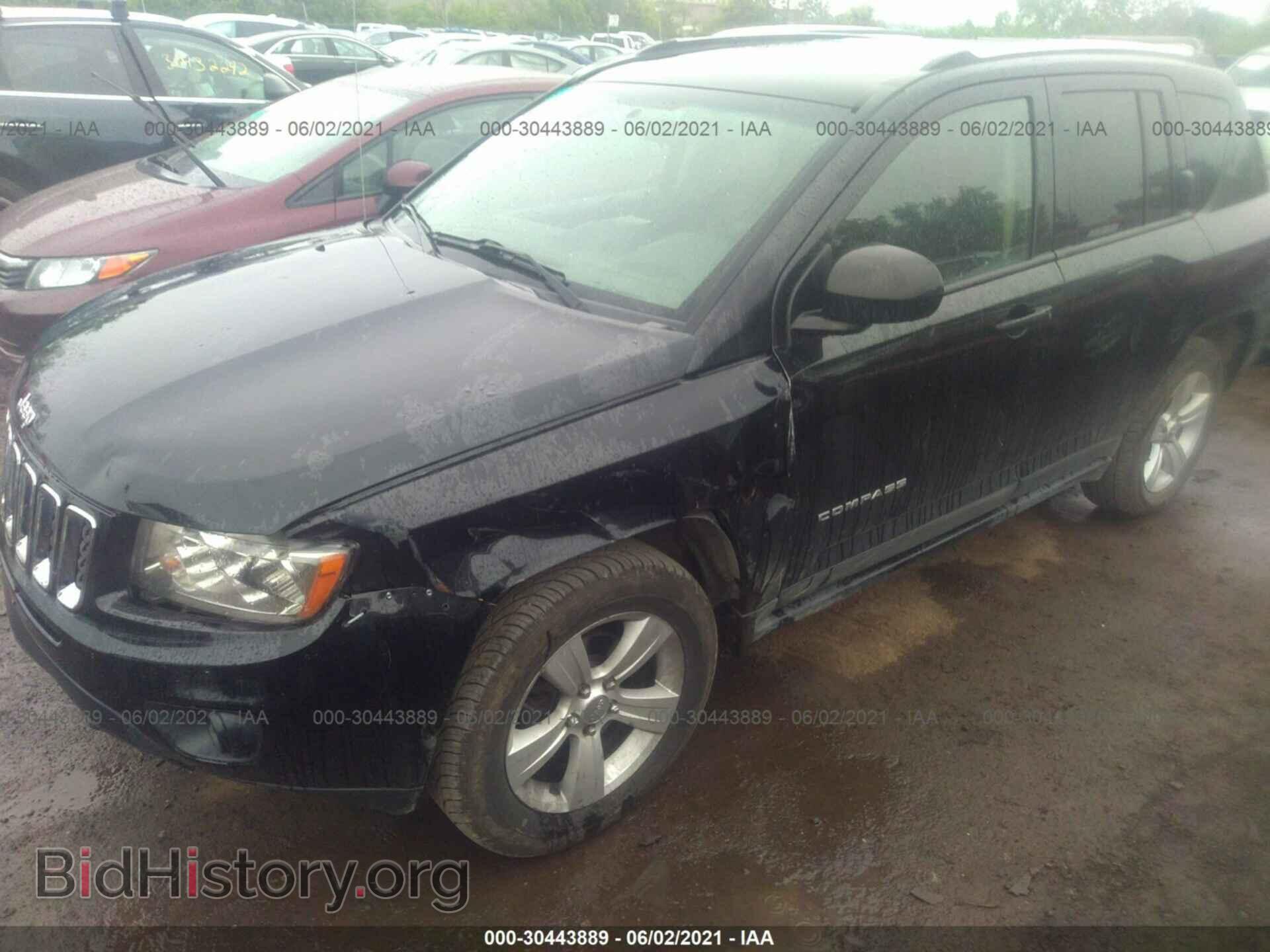 2011 JEEP COMPASS - VIN: 1J4NF1FB2BD154329 - Photo 2