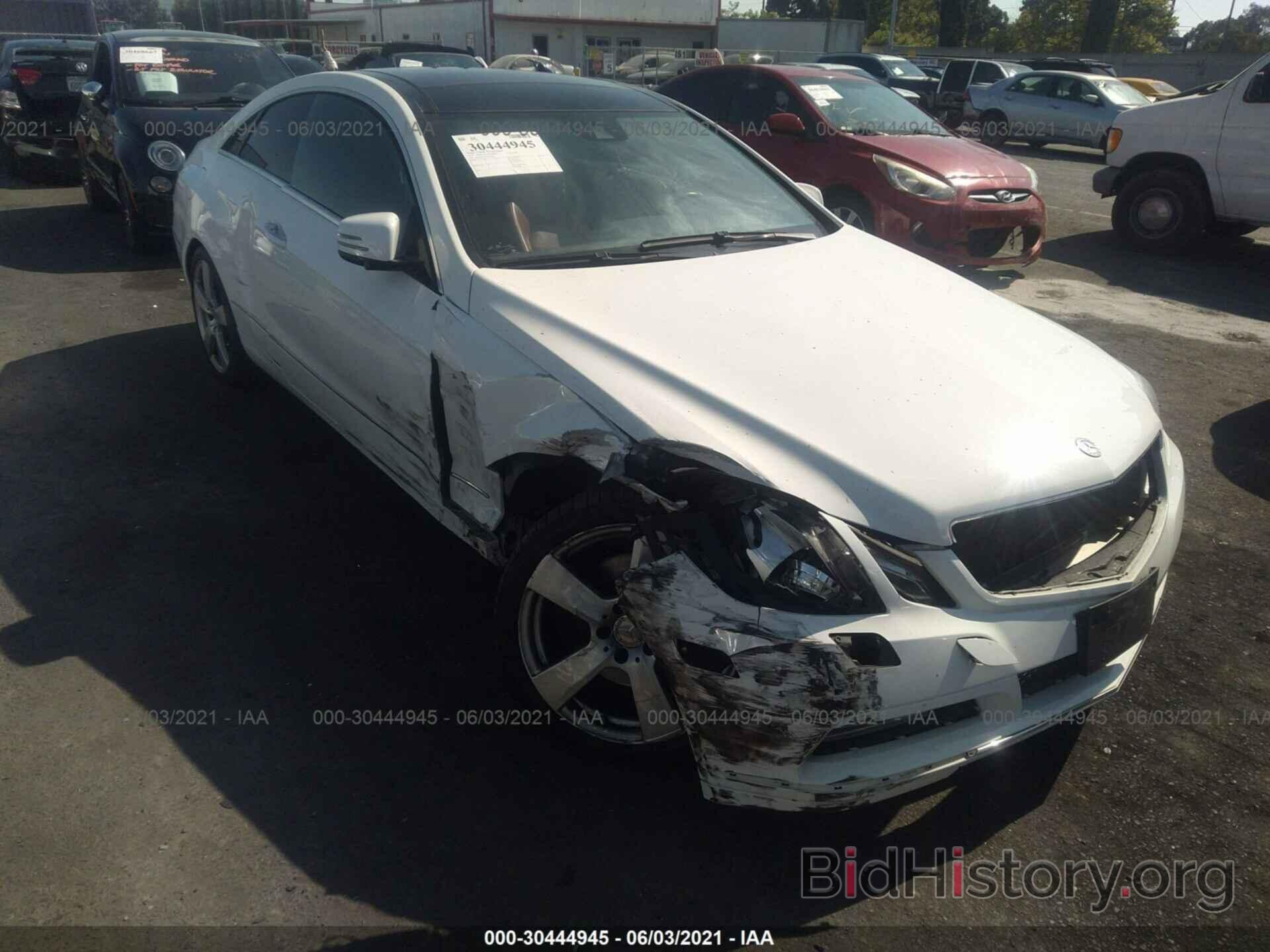 Photo WDDKJ5KB6DF206207 - MERCEDES-BENZ E-CLASS 2013