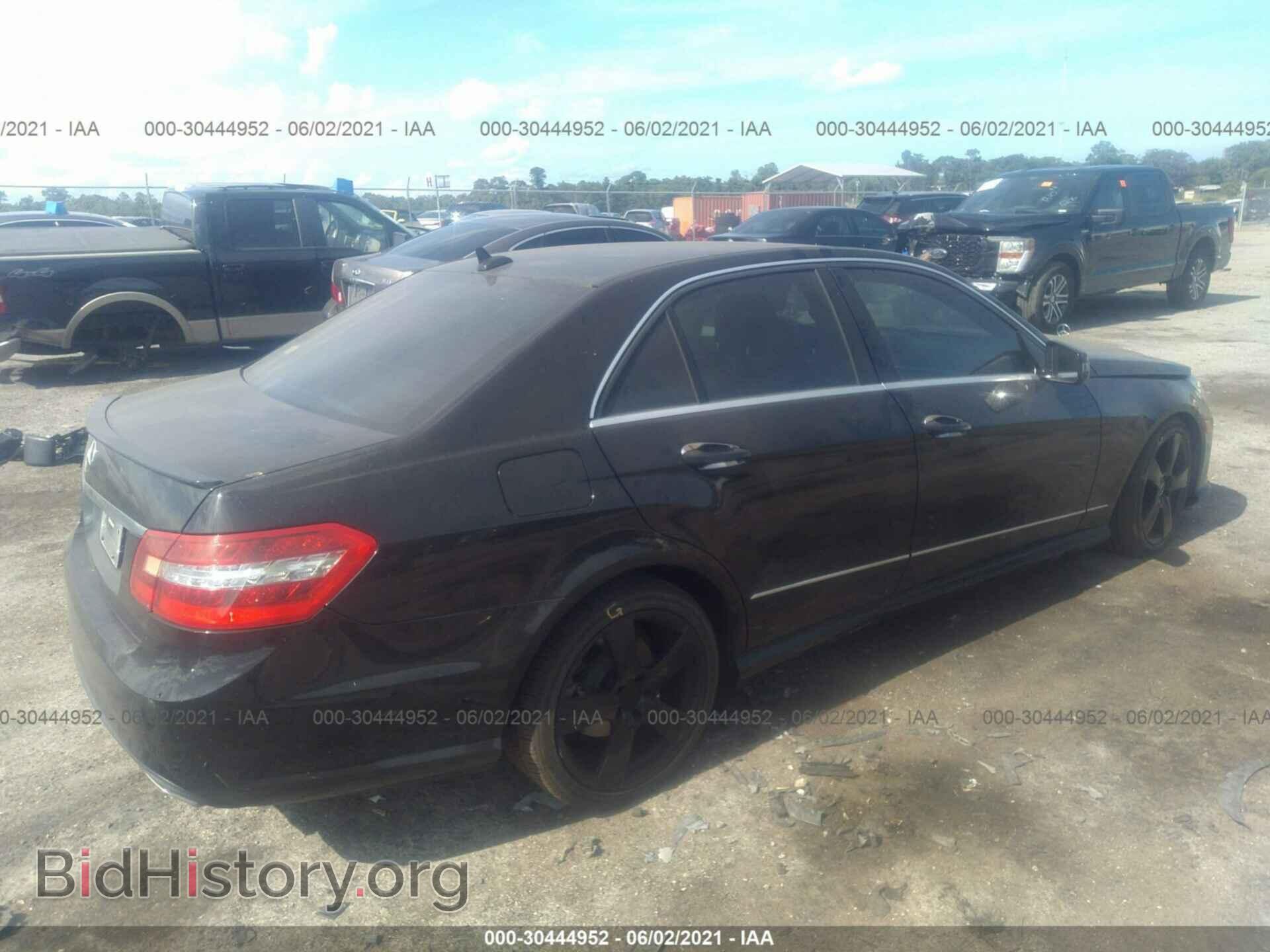 2011 MERCEDES-BENZ E-CLASS - VIN: WDDHF5GB6BA271721 - Photo 4
