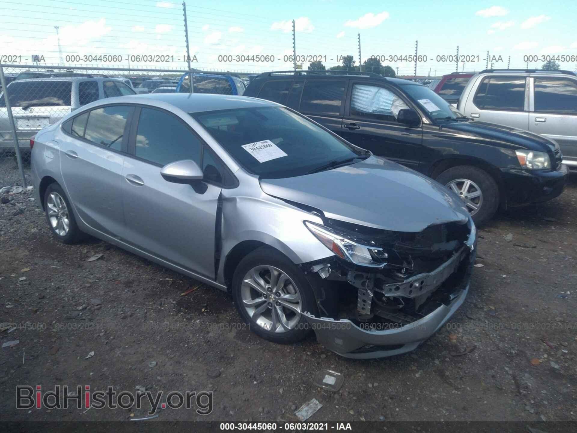 Фотография 1G1BC5SM7K7104159 - CHEVROLET CRUZE 2019
