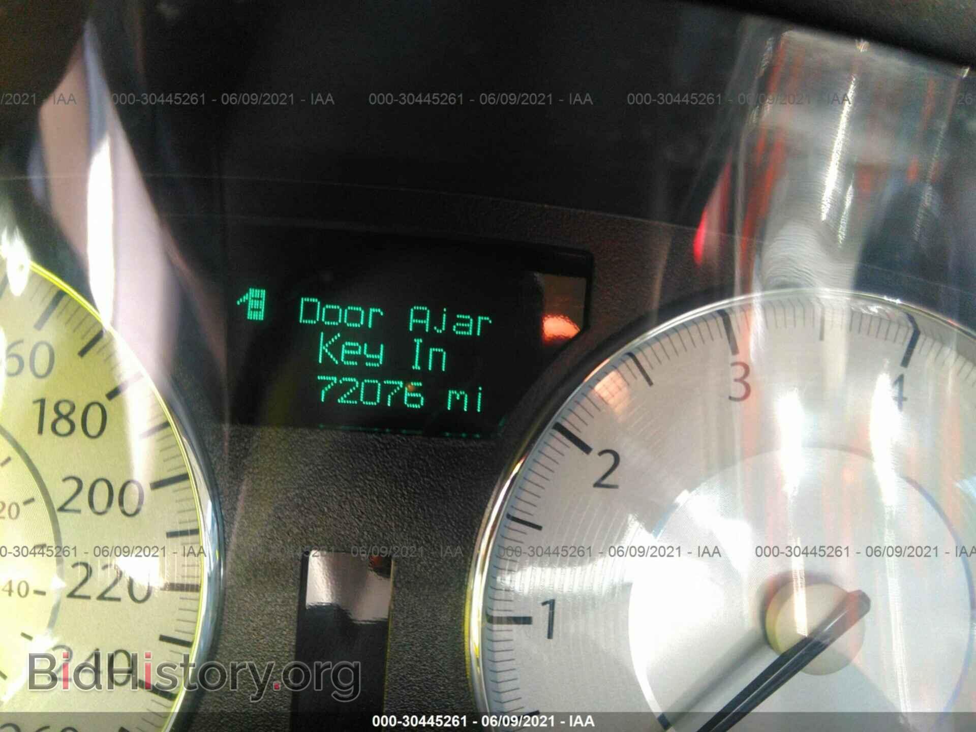 2009 CHRYSLER 300 - VIN: 2C3KA63T49H626078 - Фото 7